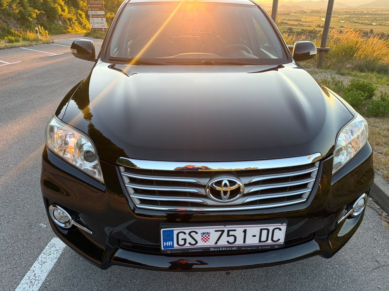 Toyota RAV4 2,2 D-4D, fotografija 1
