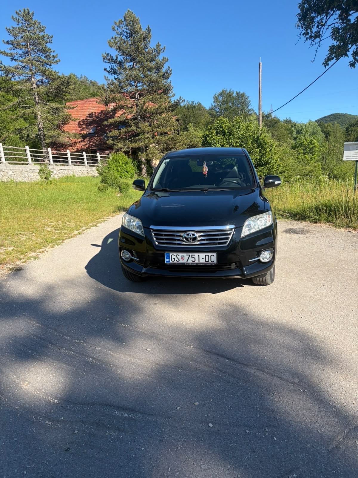 Toyota RAV4 2,2 D-4D, fotografija 5