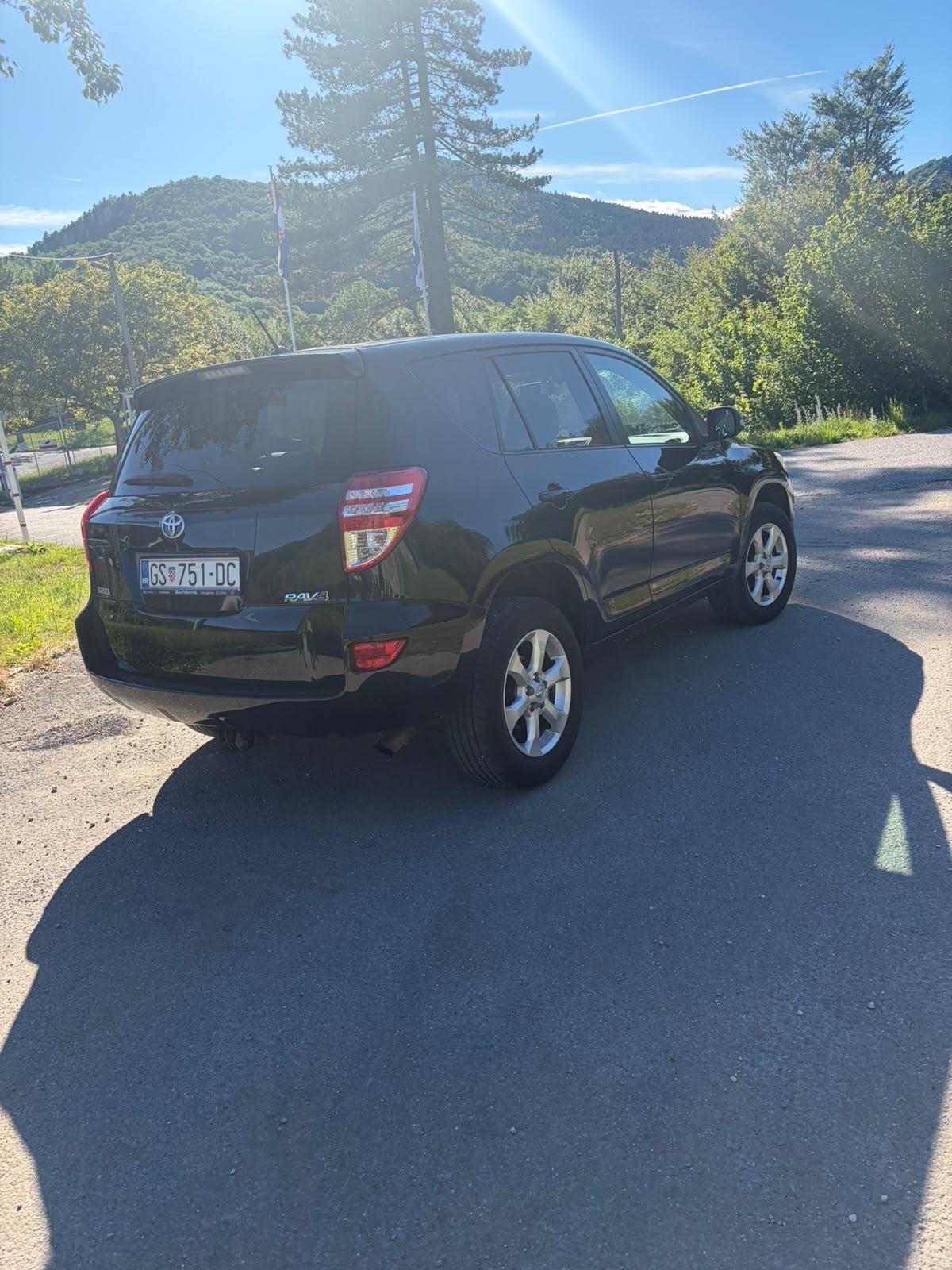 Toyota RAV4 2,2 D-4D, fotografija 6
