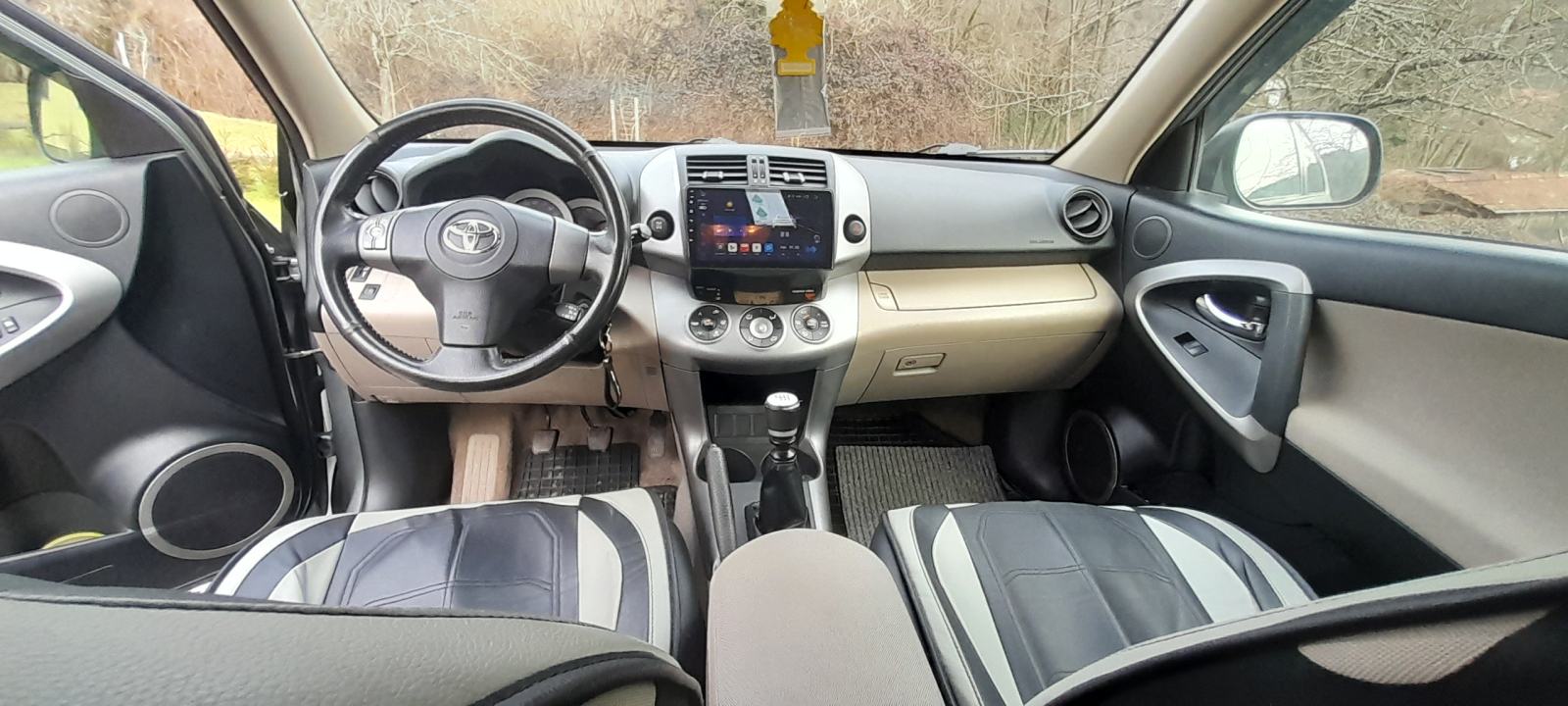 Toyota RAV4 2,2 D-4D, fotografija 7