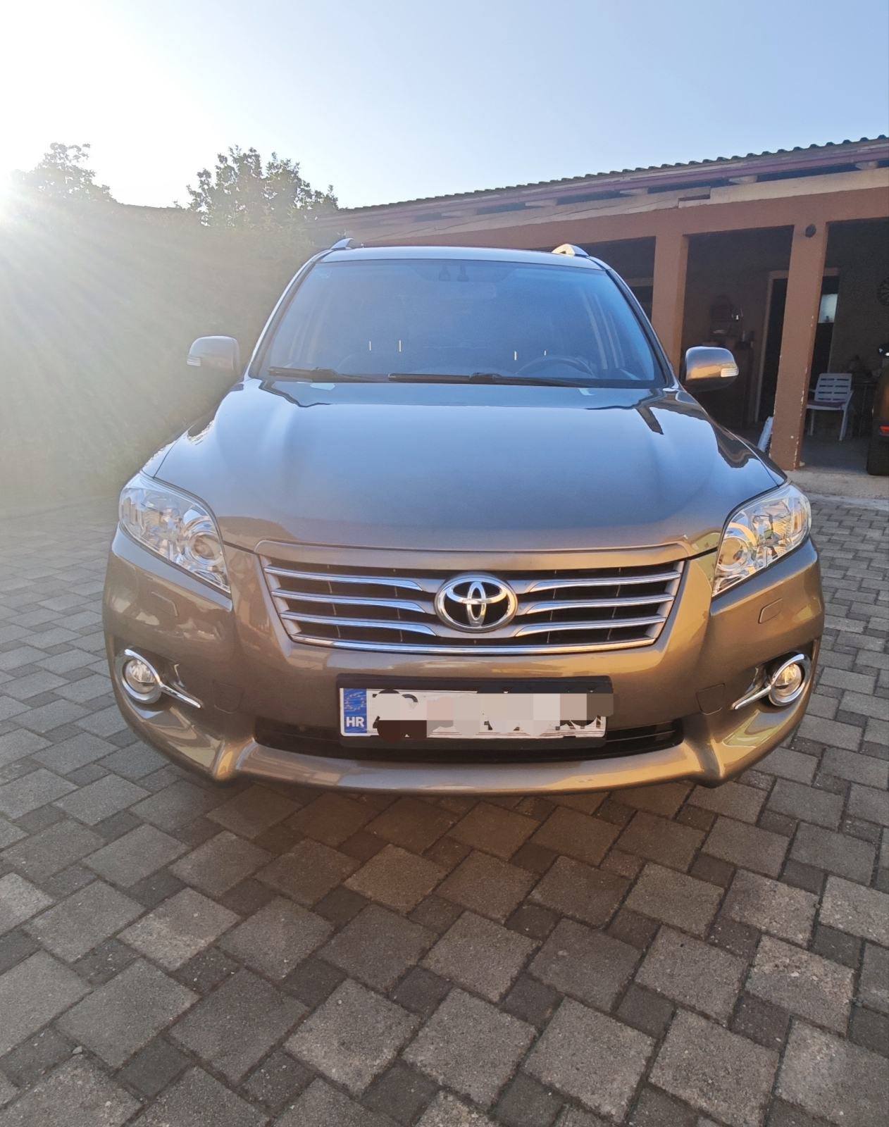 Toyota RAV4 2,2 D-4D Sport, fotografija 5