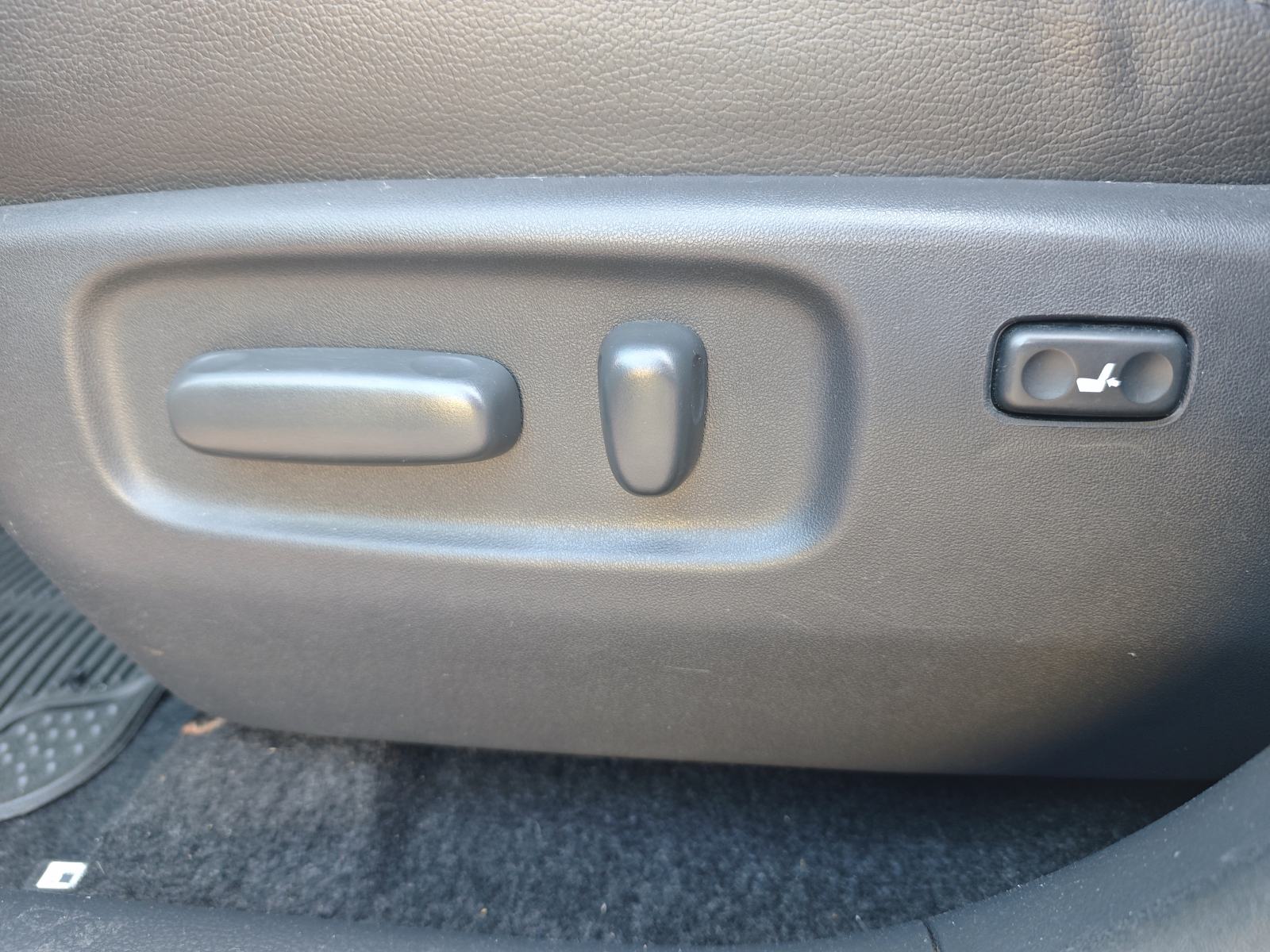 Toyota RAV4 2,2 D-4D Sport, fotografija 13