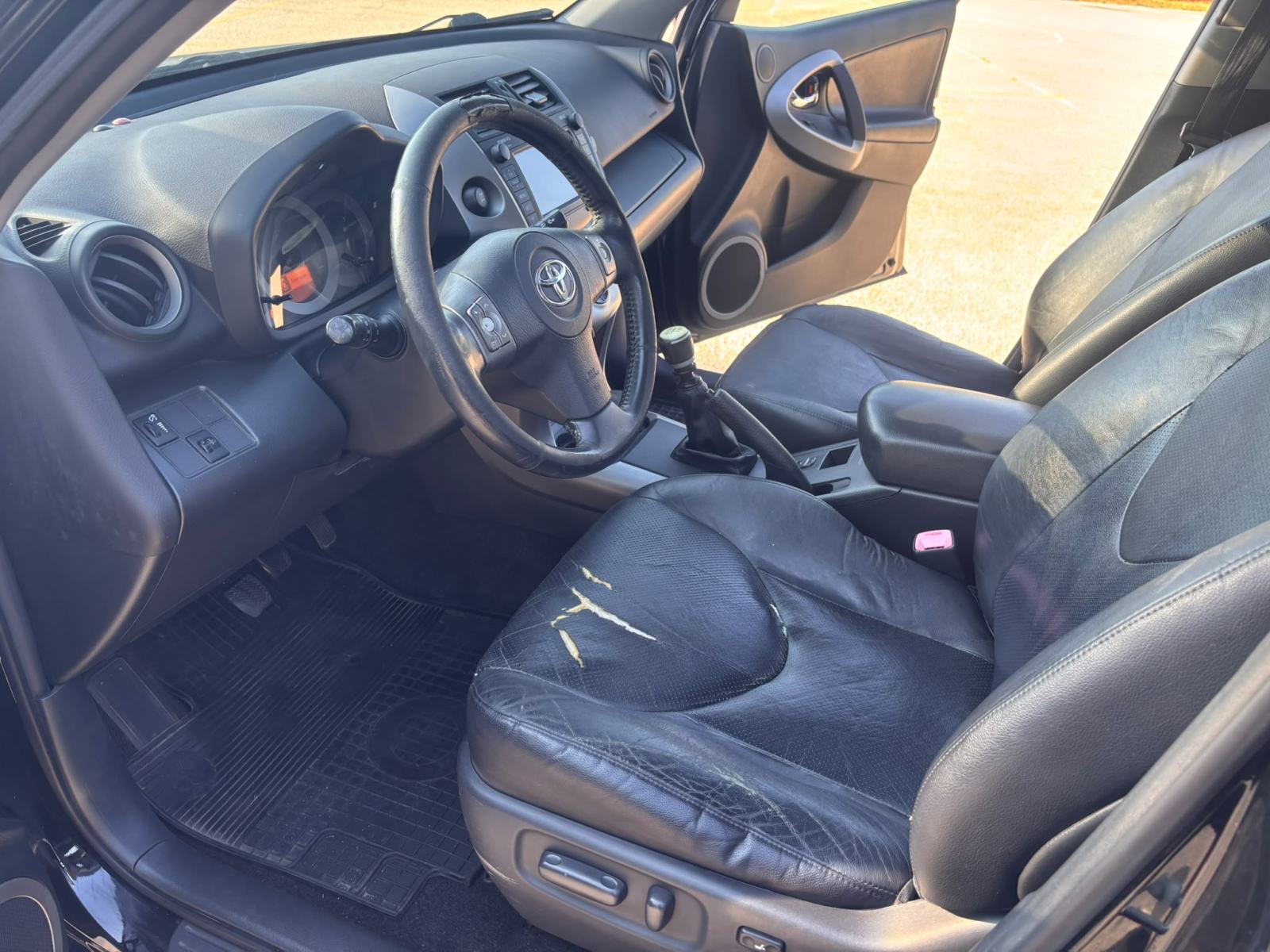 Toyota RAV4 2.2 D-CAT, fotografija 13