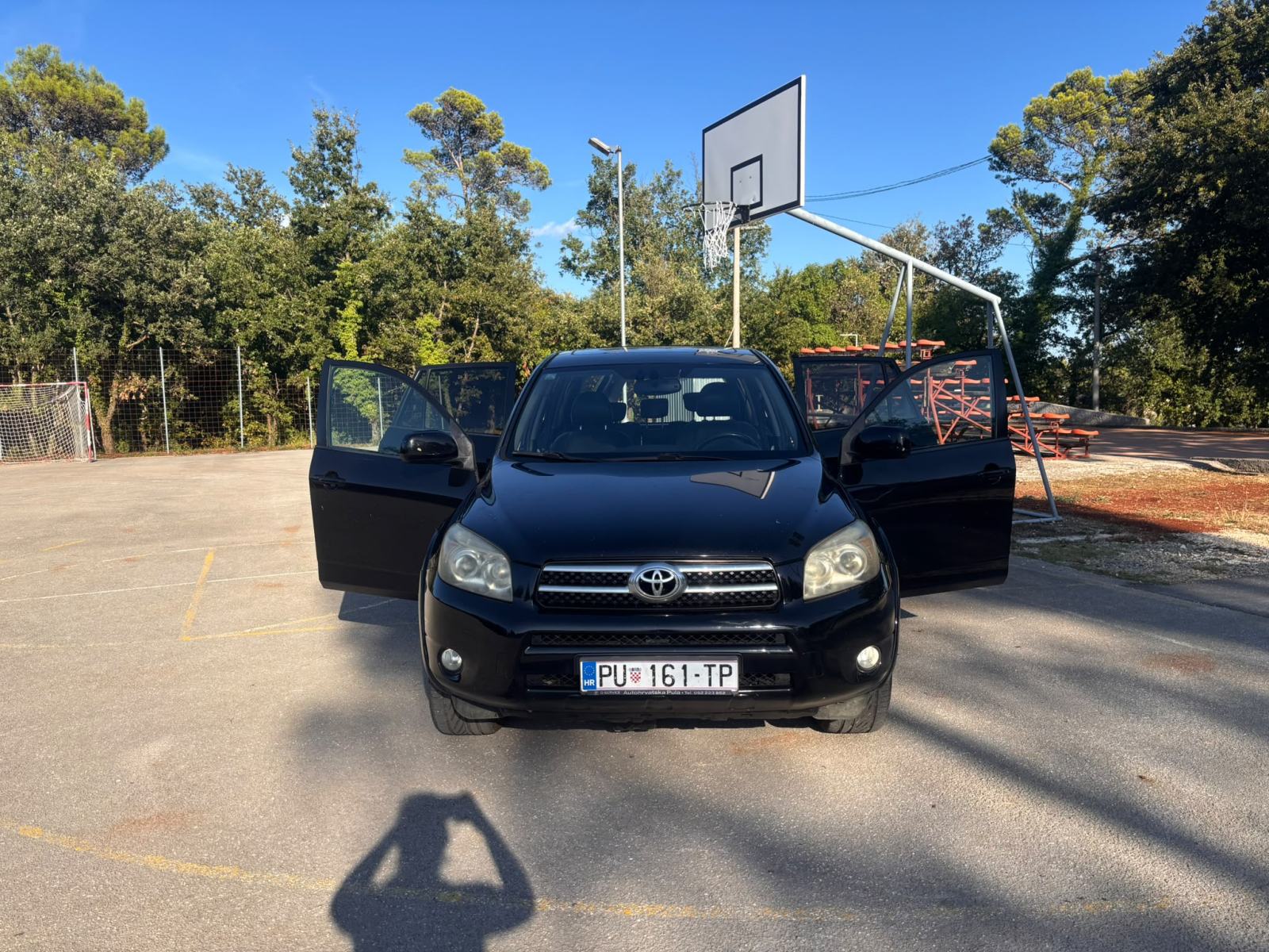 Toyota RAV4 2.2 D-CAT, fotografija 12