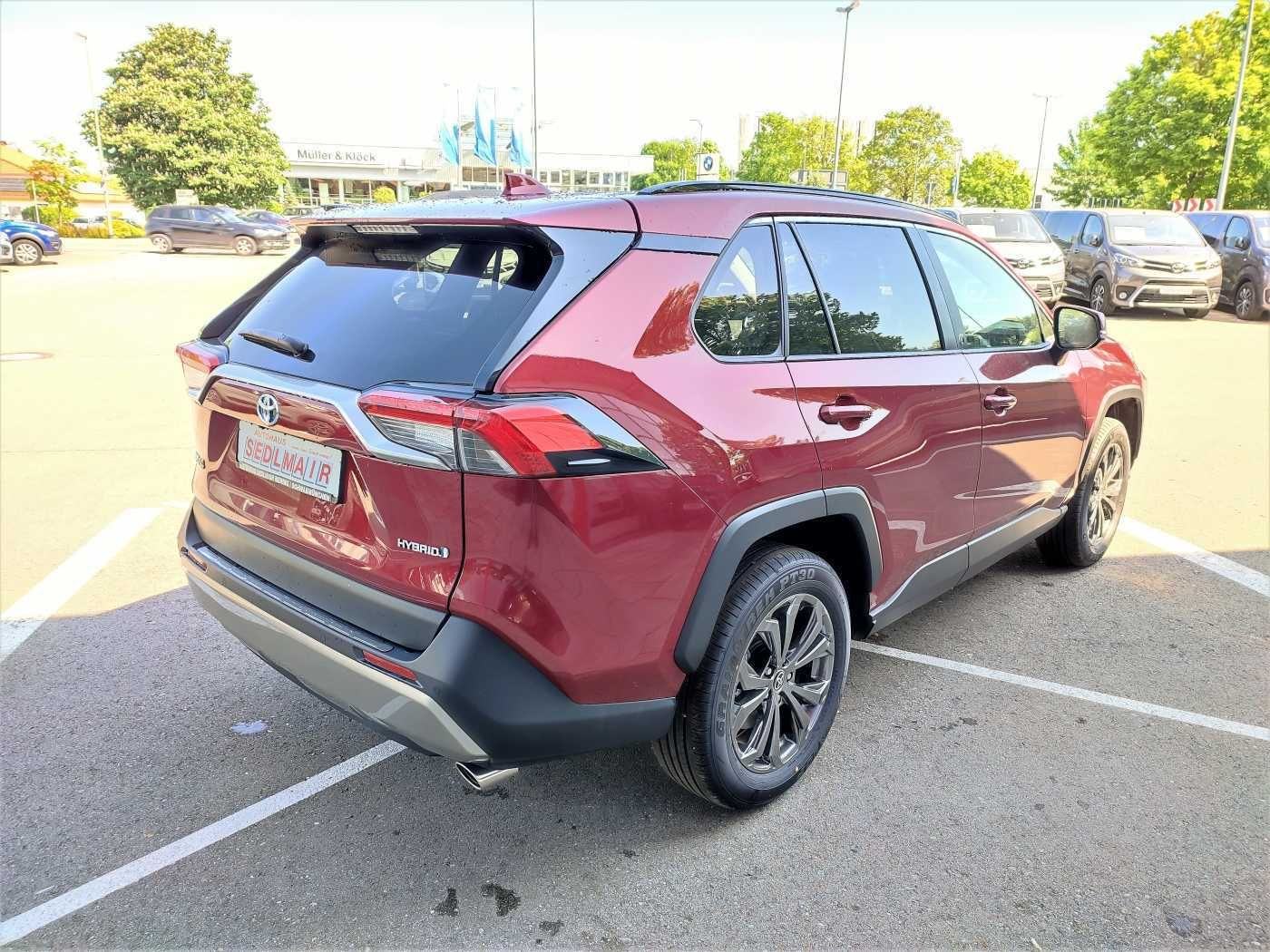 Toyota RAV4 2.5 (218 KS) Full Hybrid eCVT TOKIO CRVENA PERLA MOD 2023, fotografija 4