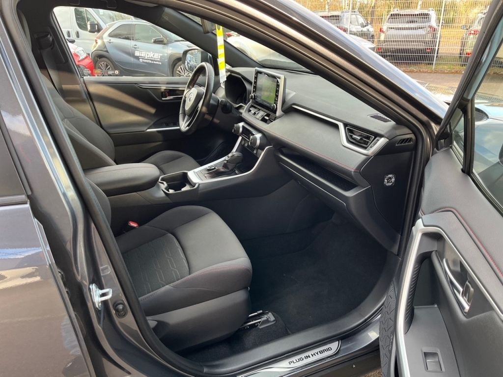 Toyota RAV4 2,5 (306 KS) PHEV WLTP 75KM AWD-i eCVT KAMERA HUD JAMSTVO, fotografija 11
