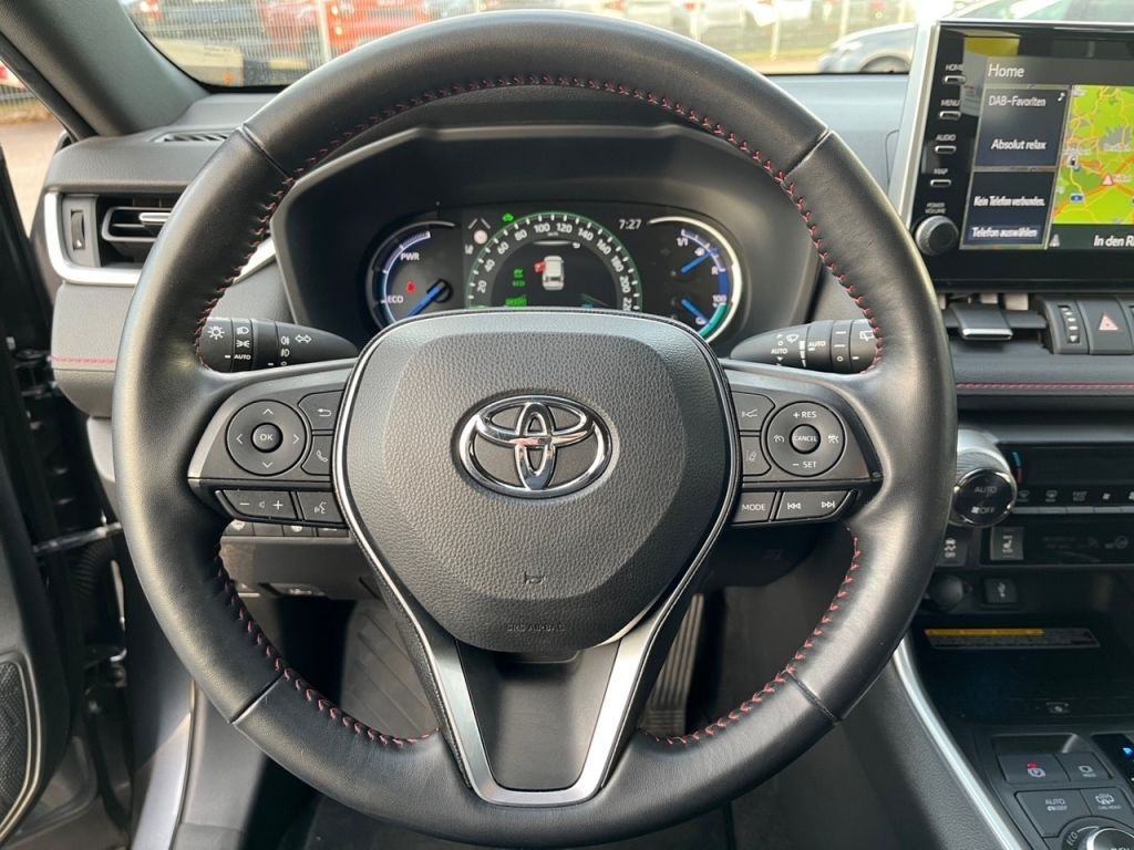 Toyota RAV4 2,5 (306 KS) PHEV WLTP 75KM AWD-i eCVT KAMERA HUD JAMSTVO, fotografija 5
