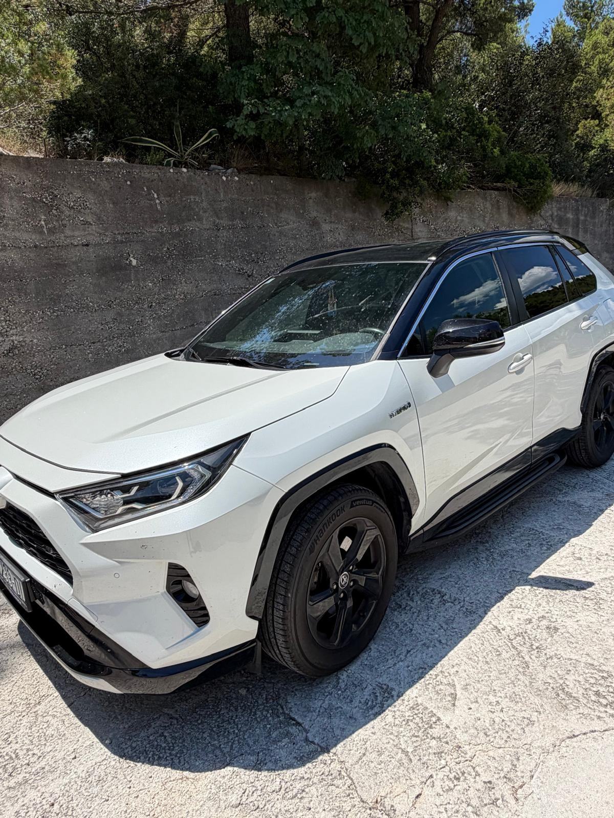 Toyota RAV4 2,5 automatik FULL OPREMA, fotografija 2