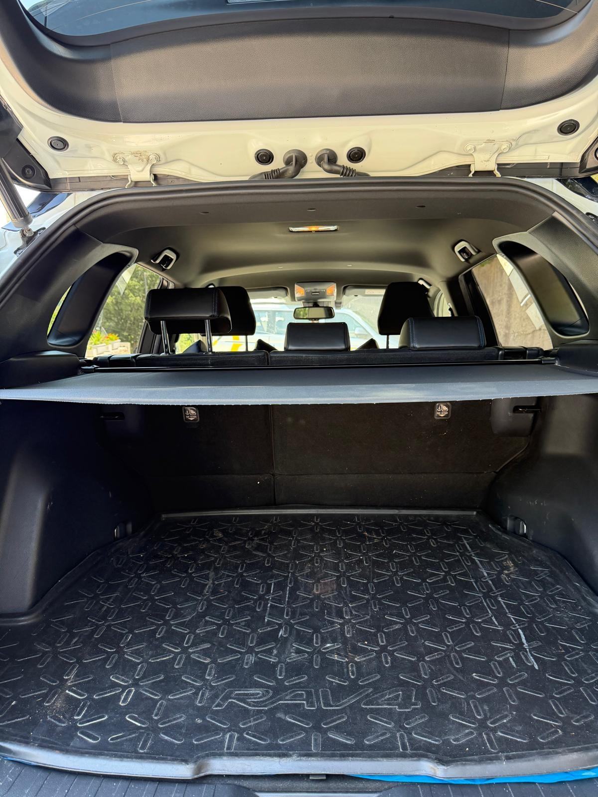 Toyota RAV4 2,5 automatik FULL OPREMA, fotografija 16