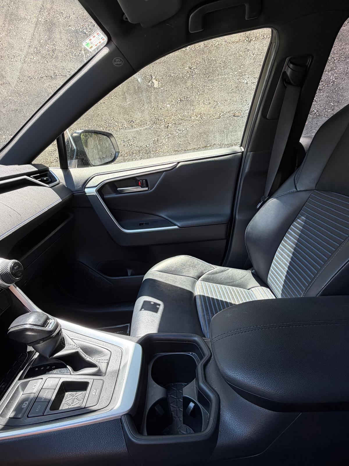 Toyota RAV4 2,5 automatik FULL OPREMA, fotografija 14