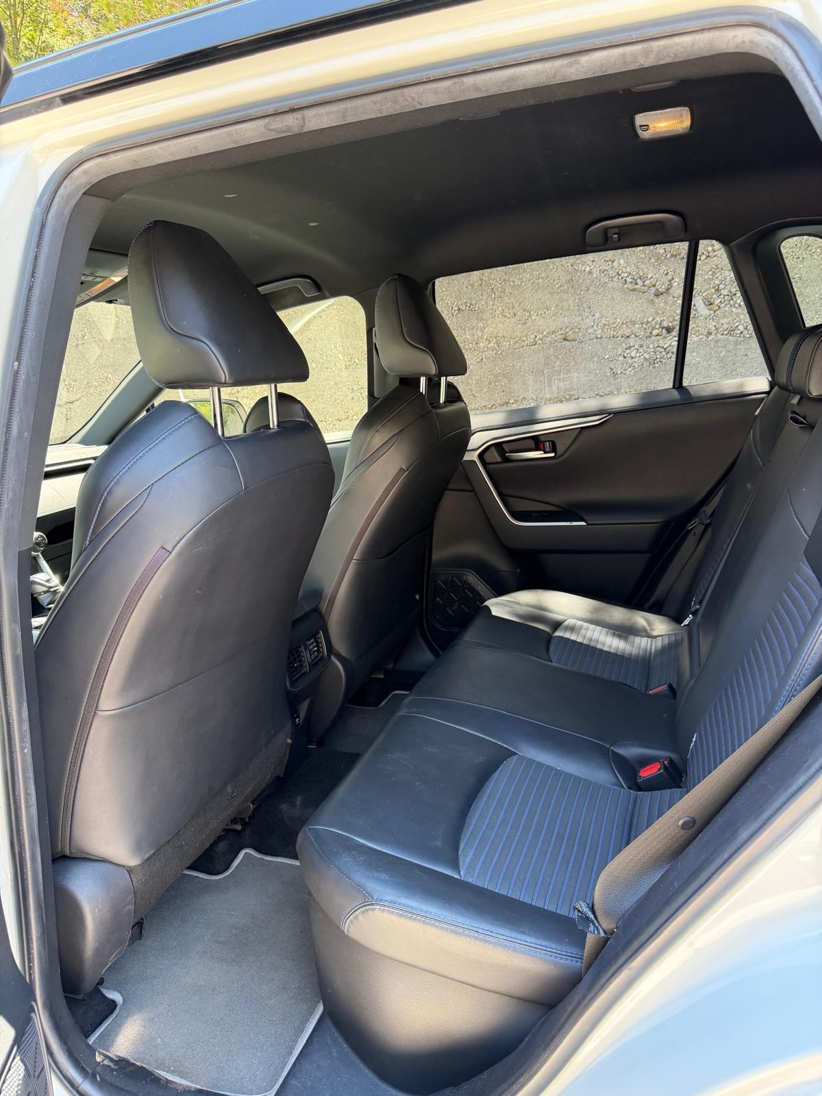 Toyota RAV4 2,5 automatik FULL OPREMA, fotografija 12