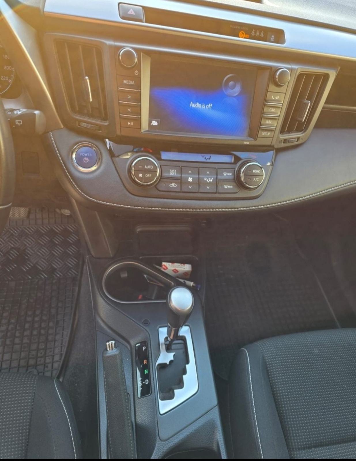 TOYOTA RAV4 2,5 HYBRID, 126TKM, HR AUTO, GARAŽIRAN, GARANCIJA 3G....., fotografija 10