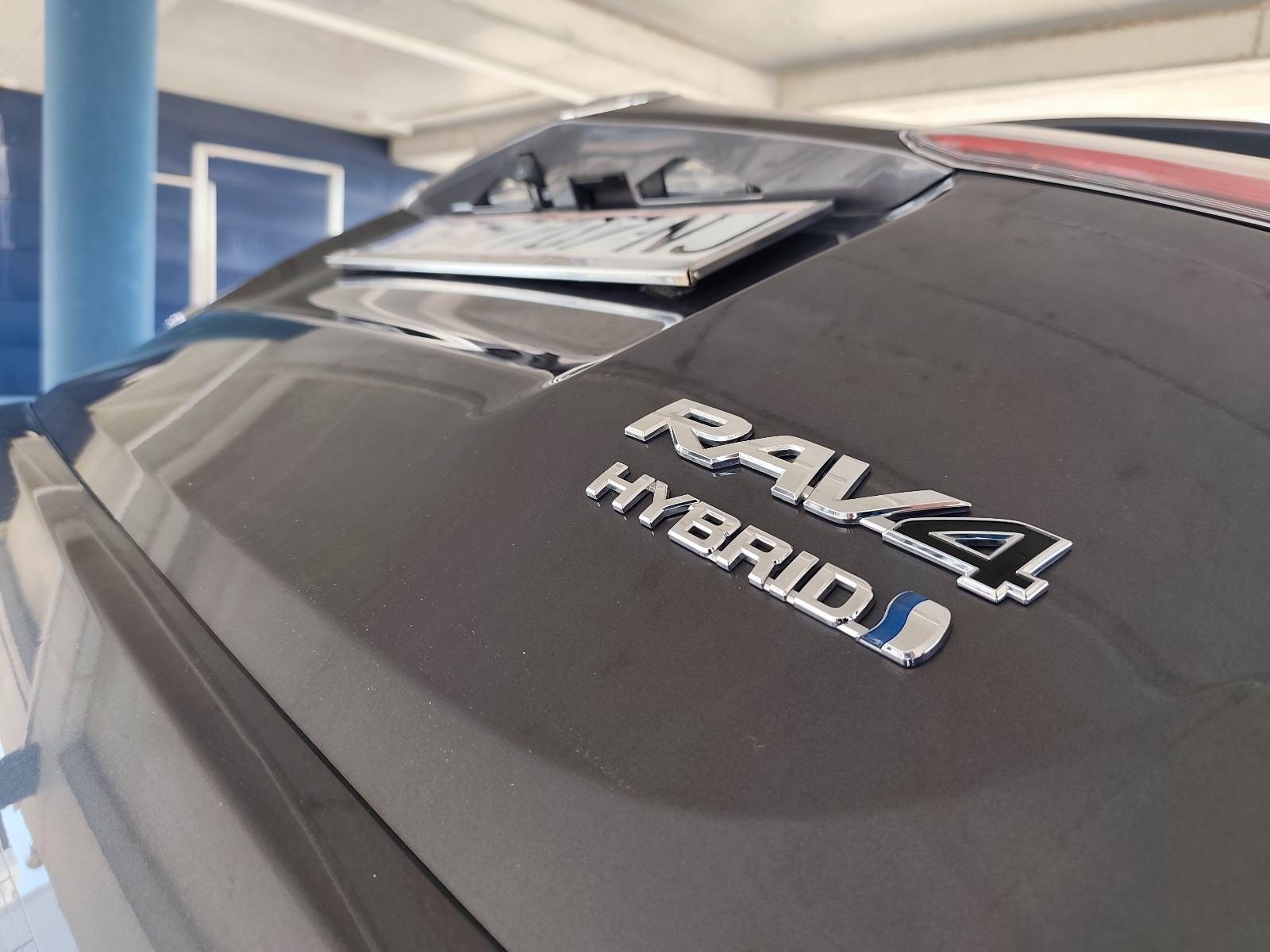 TOYOTA RAV4 2,5 HYBRID, 126TKM, HR AUTO, GARAŽIRAN, GARANCIJA 3G....., fotografija 18