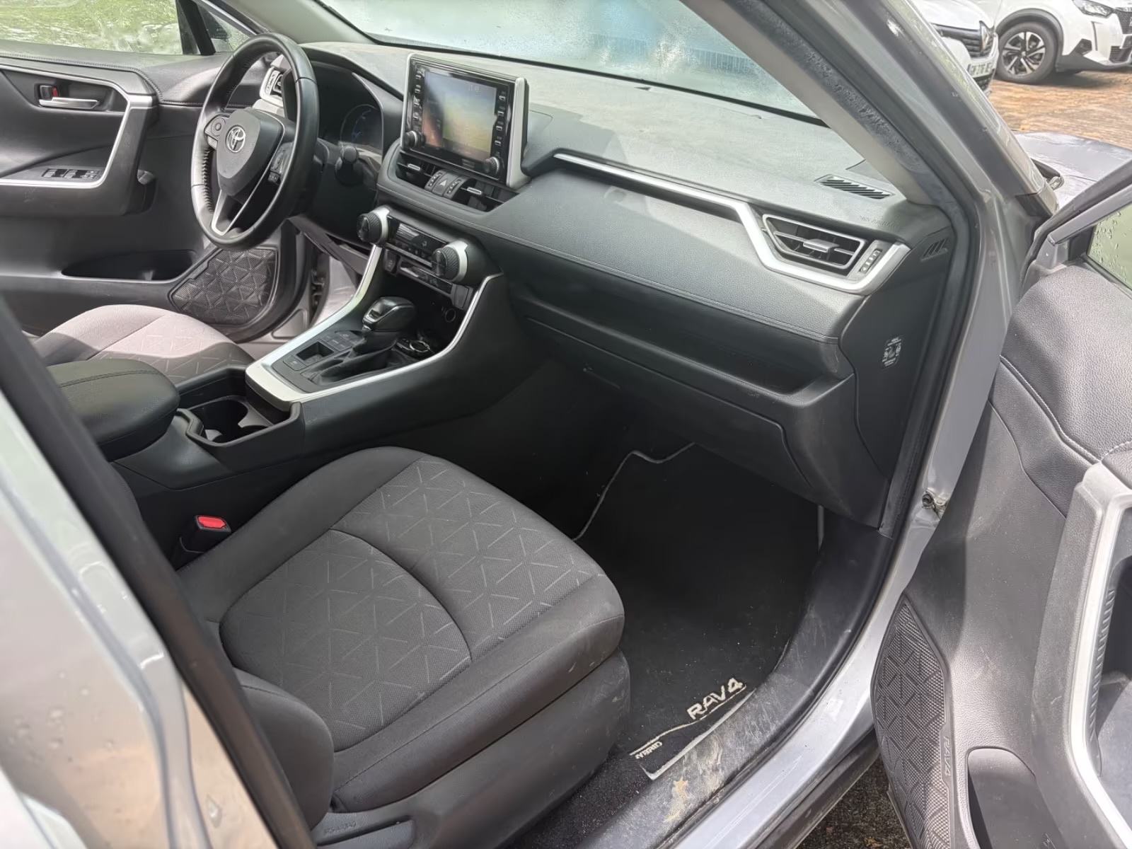 Toyota RAV4 2,5 automatik, fotografija 9