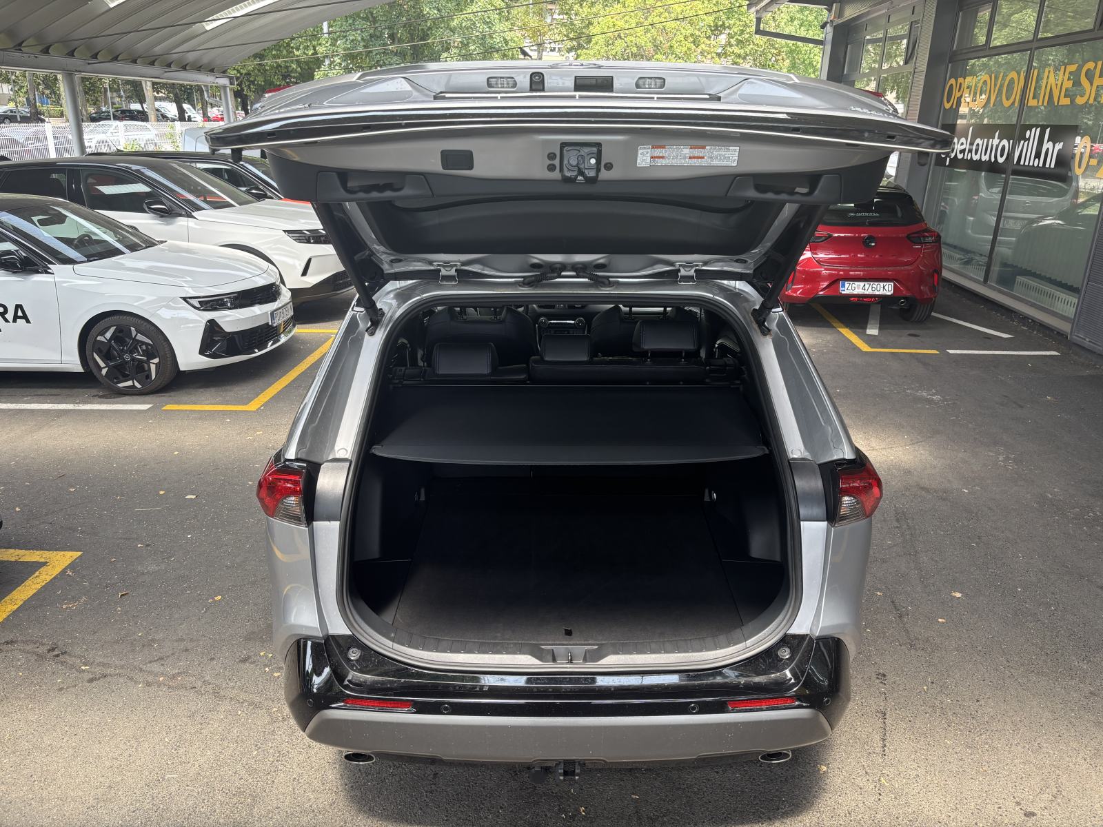 Toyota RAV4 2,5 HEV STYLE TECH *LEASING BEZ UČEŠĆA!, fotografija 7