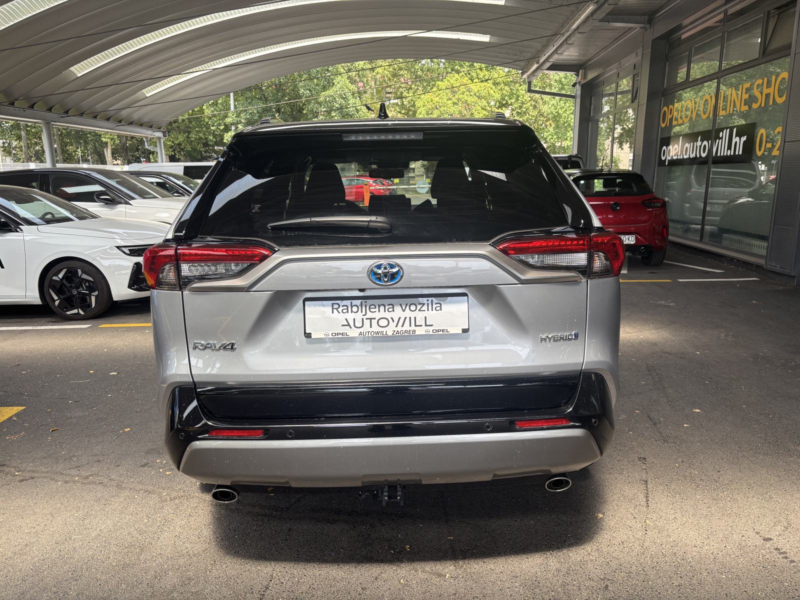 Toyota RAV4 2,5 HEV STYLE TECH *LEASING BEZ UČEŠĆA!, fotografija 6