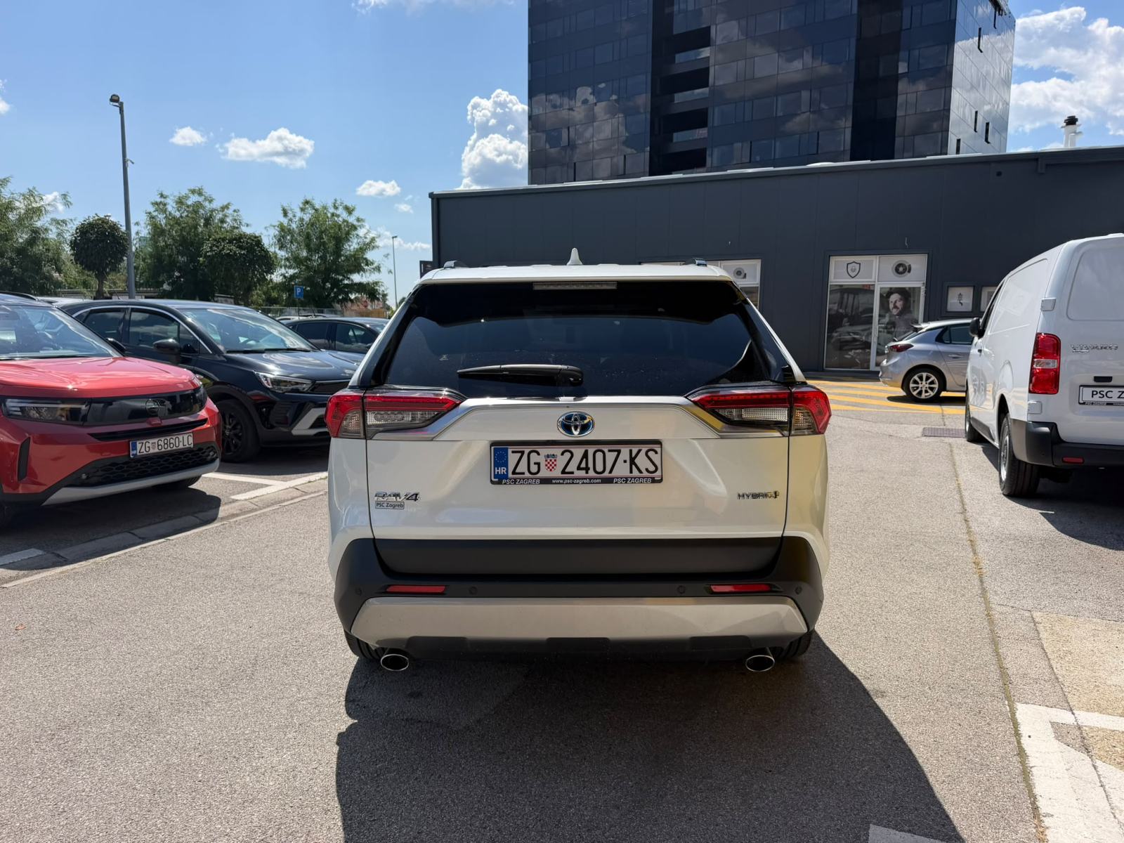 Toyota RAV4 2.5 HSD Active Drive automatik, fotografija 6