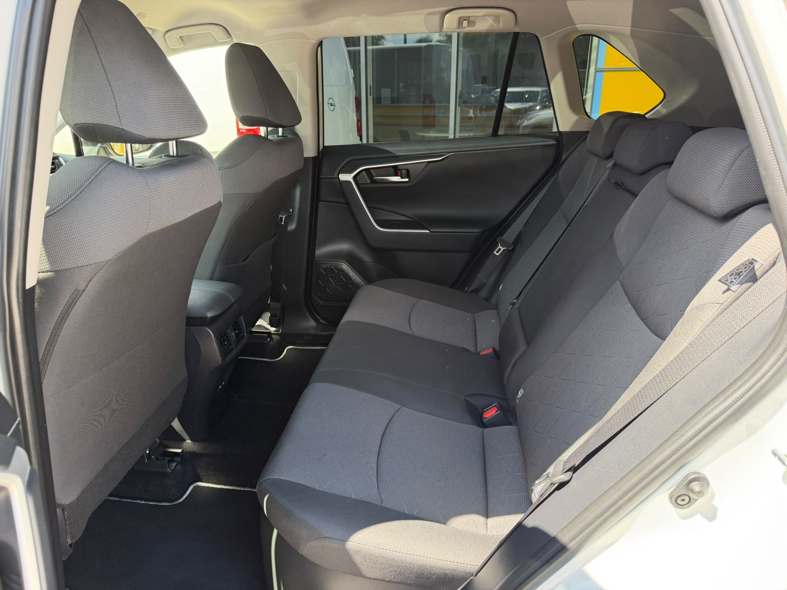 Toyota RAV4 2.5 HSD Active Drive automatik, fotografija 12
