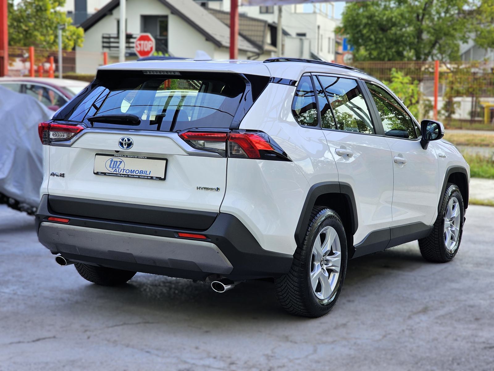 TOYOTA*RAV4*2.5 HYB-218KS*AUT*2021.G*KAMERA*NAVI*FULL LED*29980E, fotografija 3