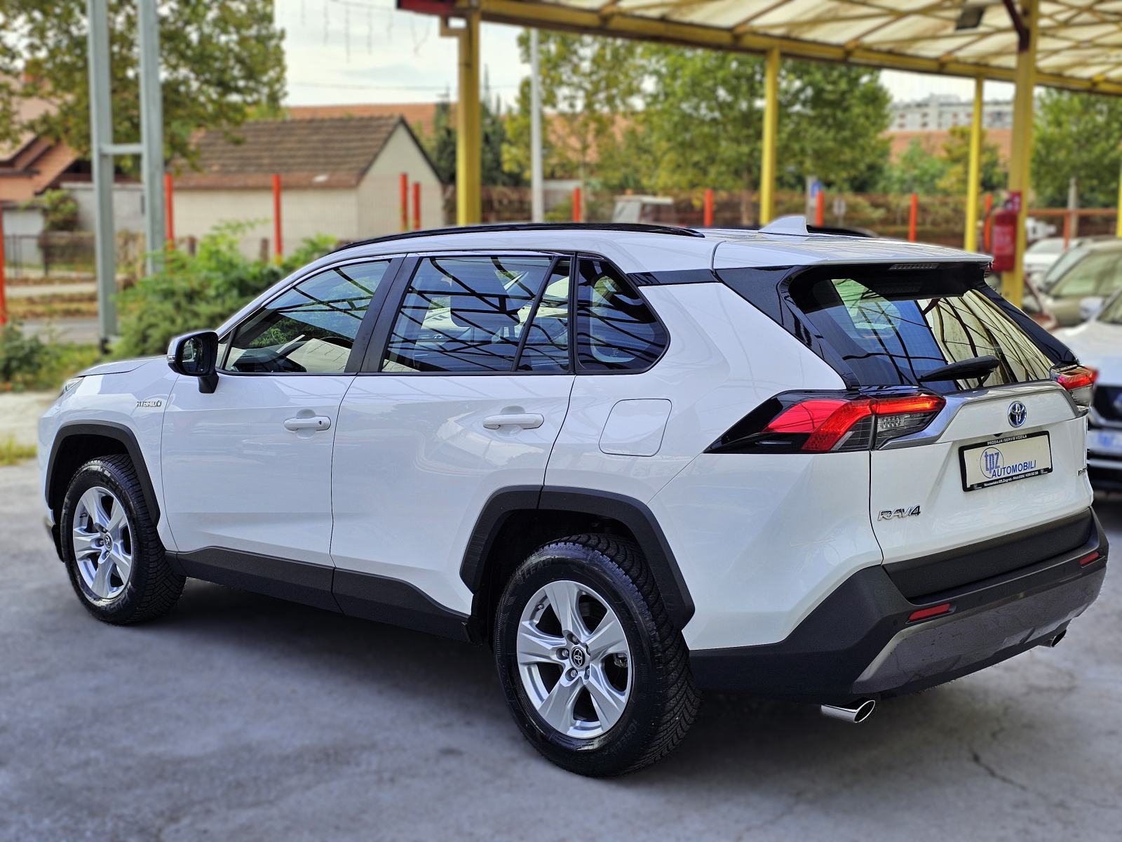 TOYOTA*RAV4*2.5 HYB-218KS*AUT*2021.G*KAMERA*NAVI*FULL LED*29980E, fotografija 6