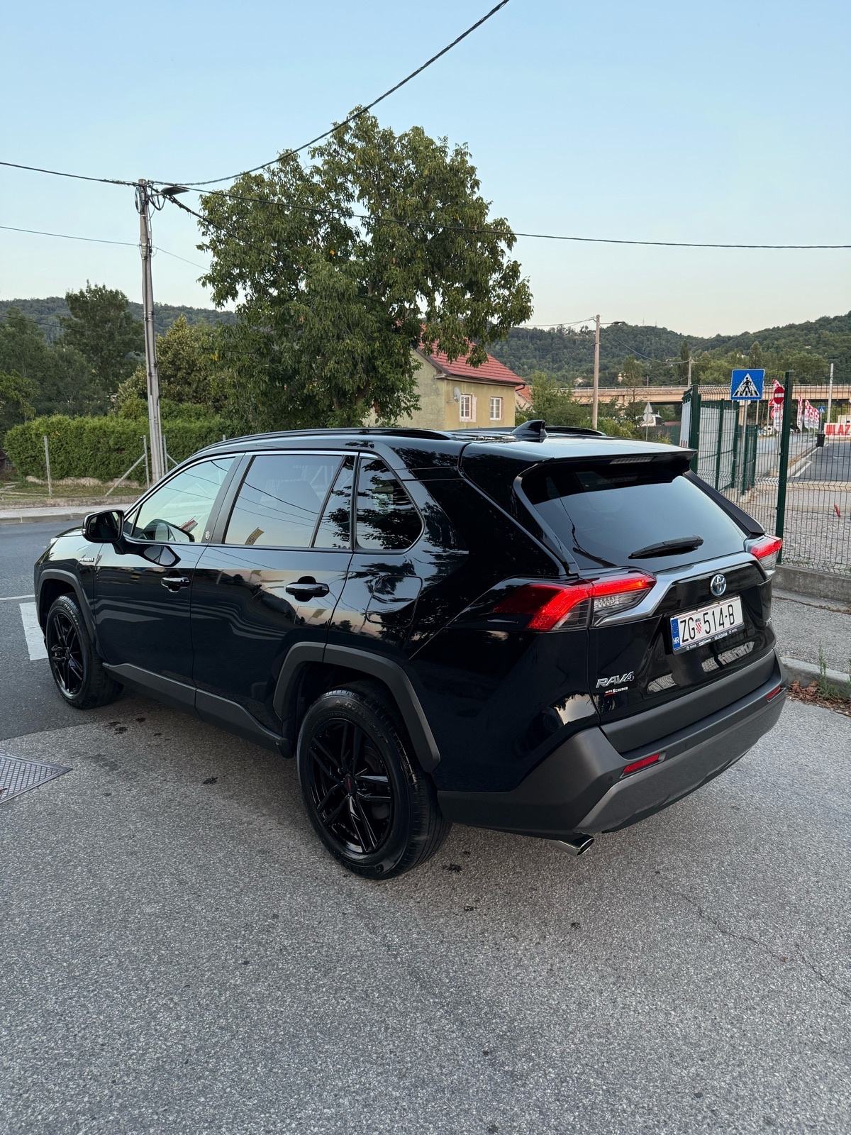 Toyota RAV4 2,5 HYBIRD, fotografija 7