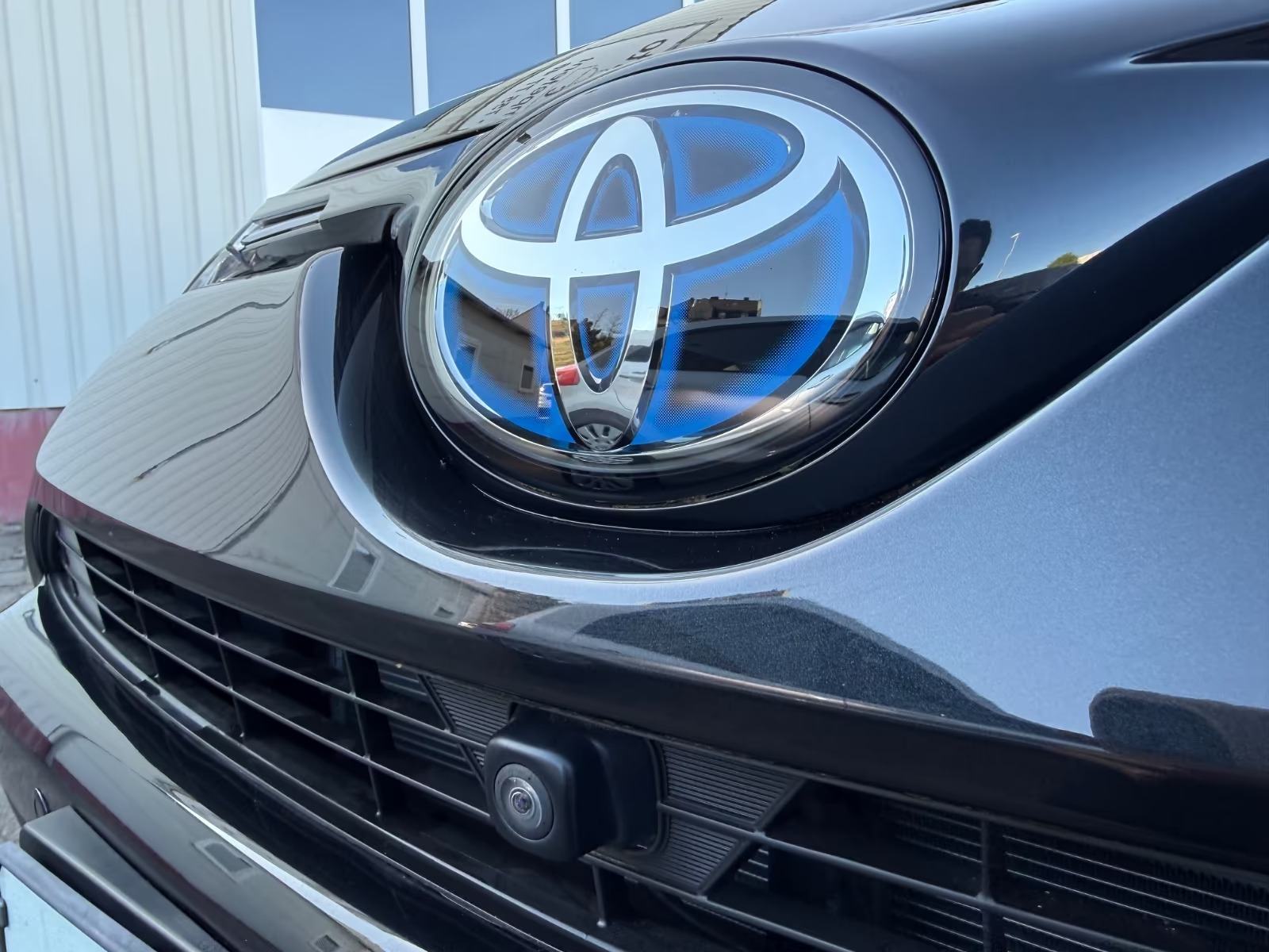 Toyota RAV4 2,5 HYBRID 197KS 4X4 BIXENON LED NAVI KAMERA JBL EL.SICEVI, pogled izvana - slika 4