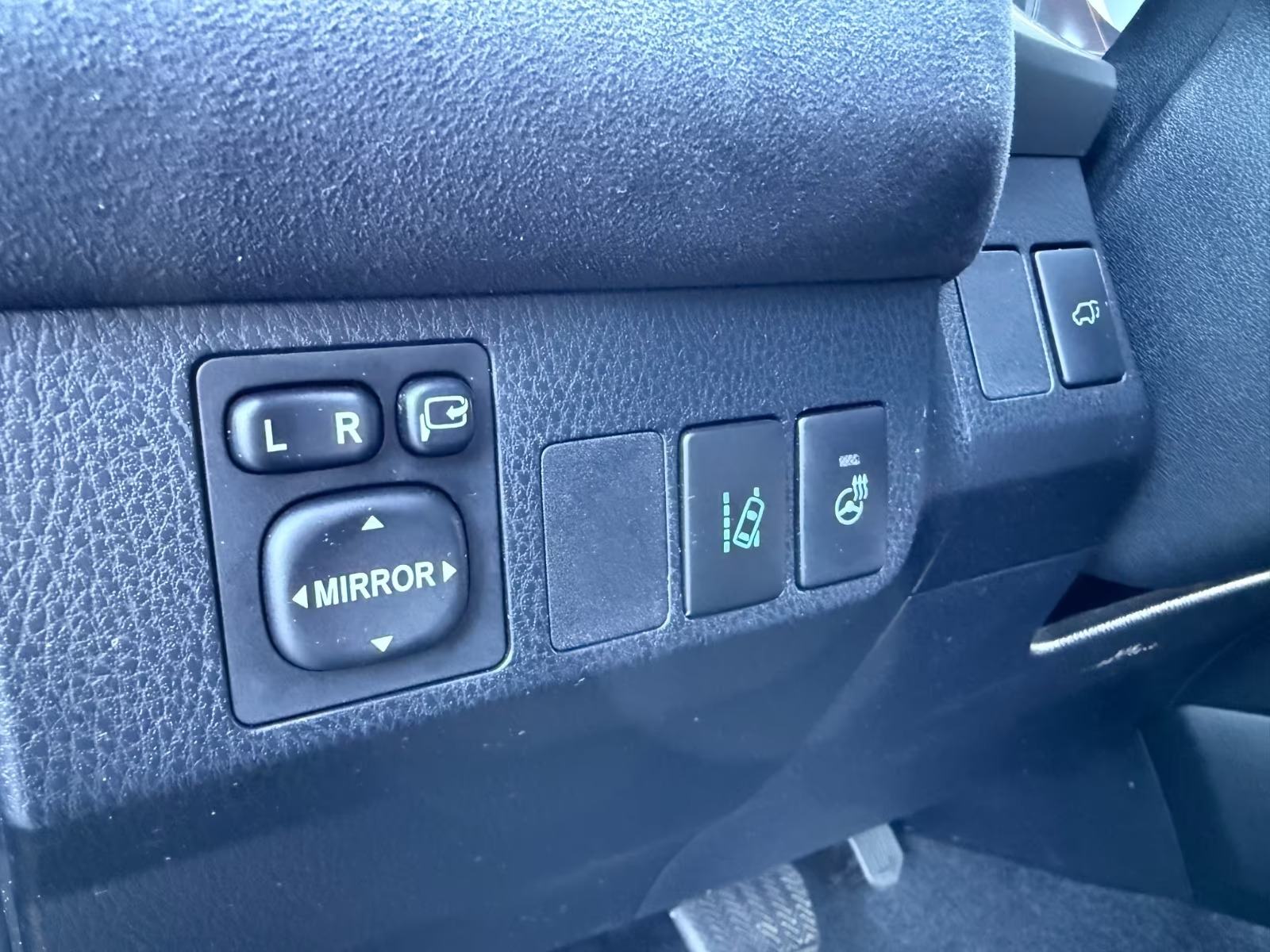 Toyota RAV4 2,5 HYBRID 197KS 4X4 BIXENON LED NAVI KAMERA JBL EL.SICEVI, fotografija 13