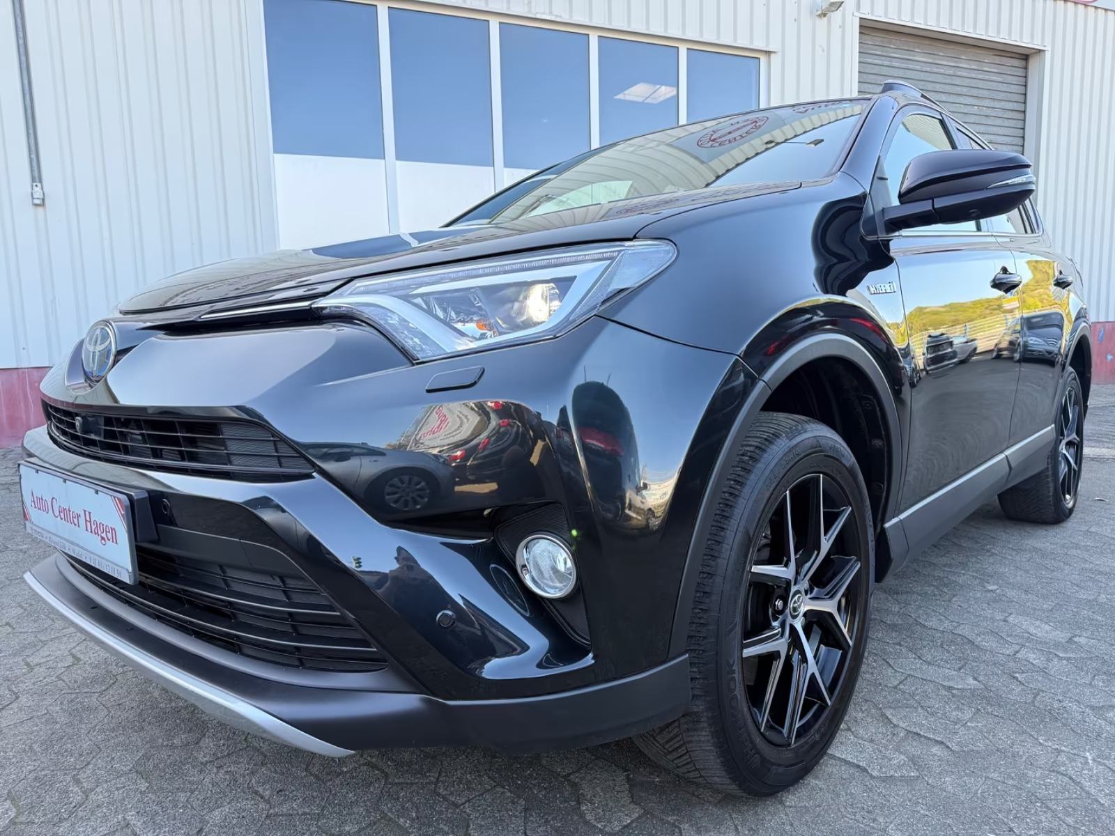 Toyota RAV4 2,5 HYBRID 197KS 4X4 BIXENON LED NAVI KAMERA JBL EL.SICEVI, pogled izvana - slika 2