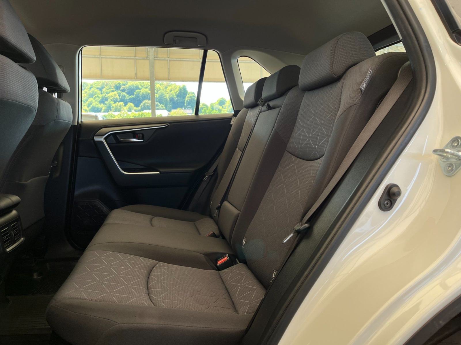 Toyota RAV4 2.5 Hybrid 218KS E-CVT Comfort, fotografija 10