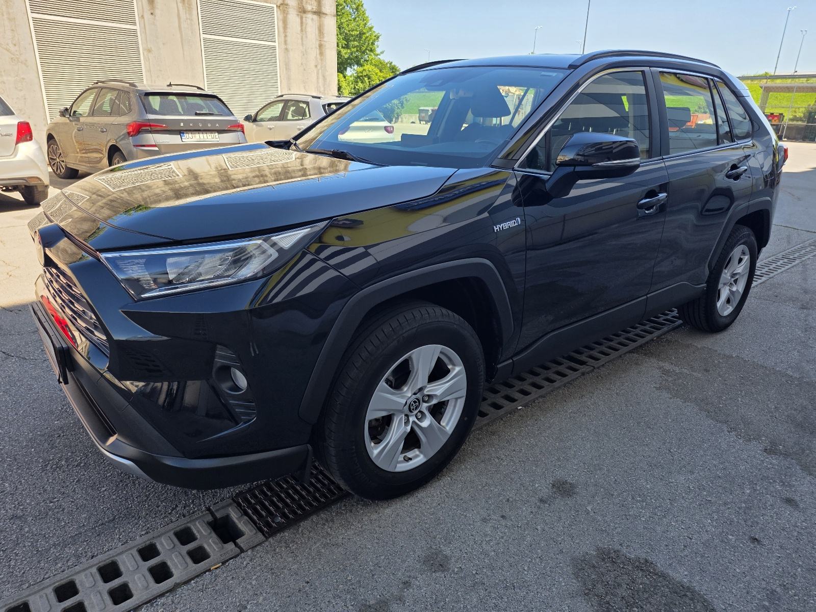 Toyota RAV4 2,5 Hybrid Automatik,2022 god,Garancija,Kamera,Servisna, fotografija 1