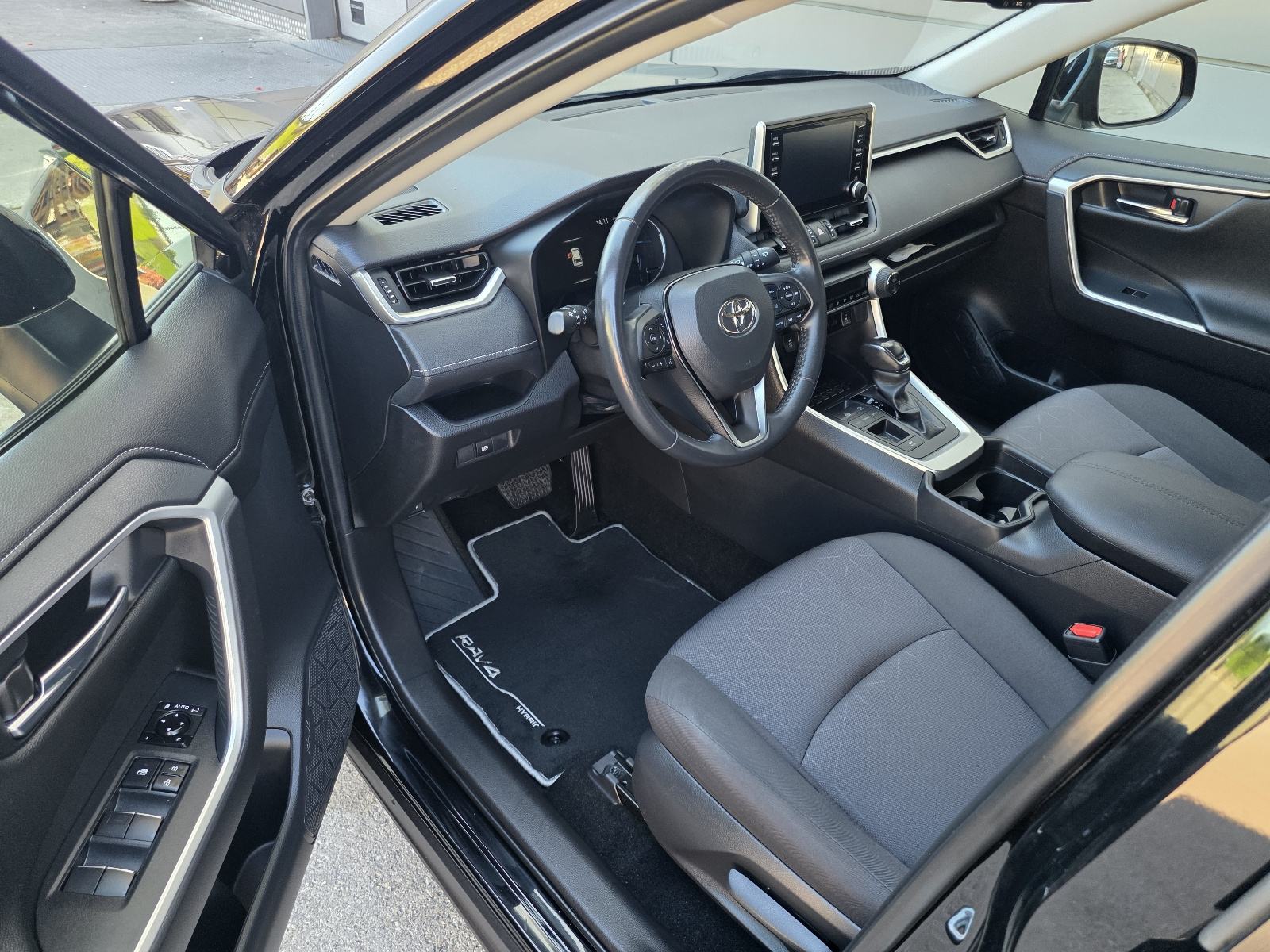 Toyota RAV4 2,5 Hybrid Automatik,2022 god,Garancija,Kamera,Servisna, fotografija 11