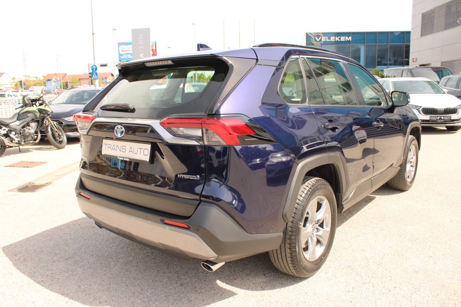 Toyota RAV4 2.5 Hybrid AUTOMATIK *LED, NAVIGACIJA, KAMERA*, fotografija 5