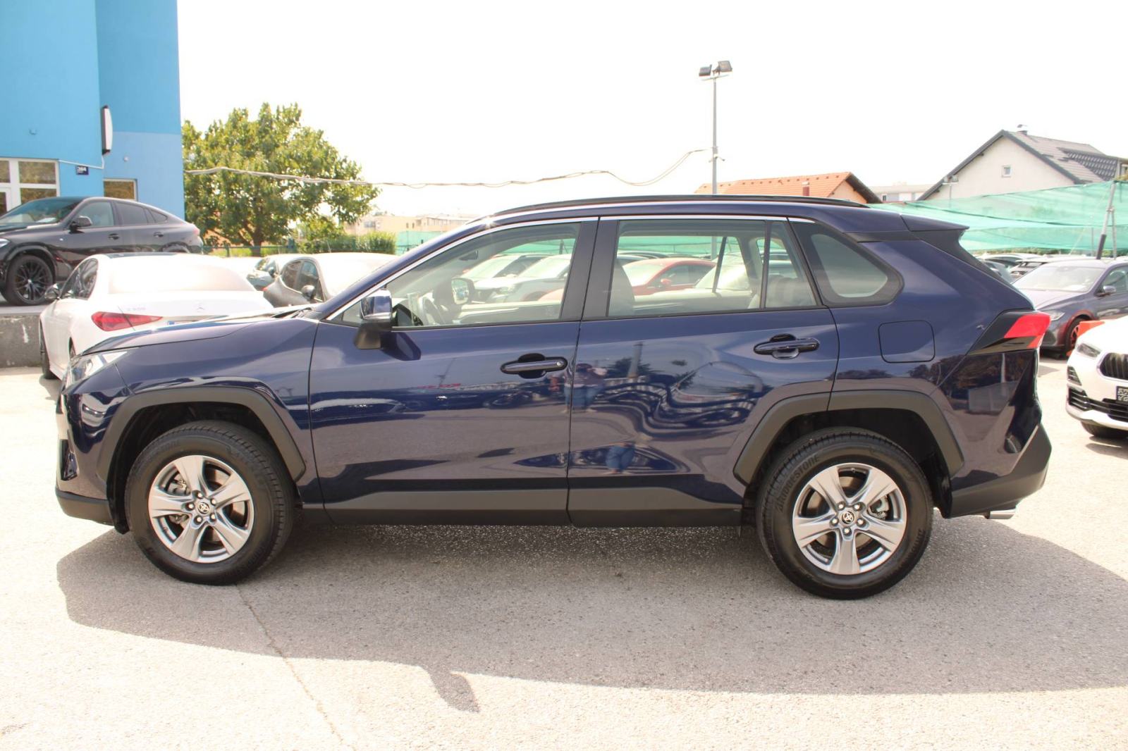 Toyota RAV4 2.5 Hybrid AUTOMATIK *LED, NAVIGACIJA, KAMERA*, fotografija 8