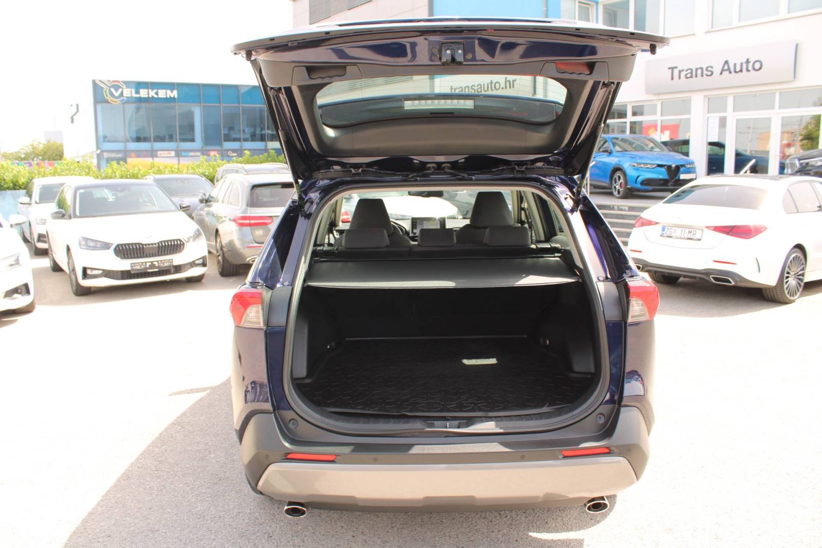 Toyota RAV4 2.5 Hybrid AUTOMATIK *LED, NAVIGACIJA, KAMERA*, fotografija 9