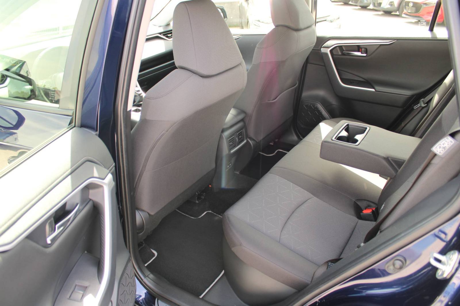Toyota RAV4 2.5 Hybrid AUTOMATIK *LED, NAVIGACIJA, KAMERA*, fotografija 11