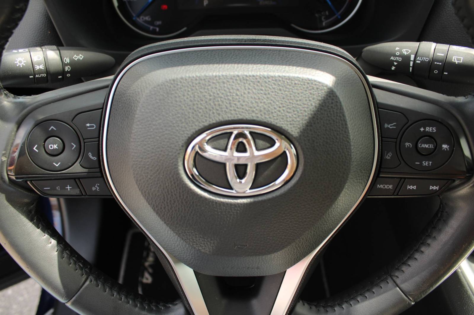 Toyota RAV4 2.5 Hybrid AUTOMATIK *LED, NAVIGACIJA, KAMERA*, fotografija 16