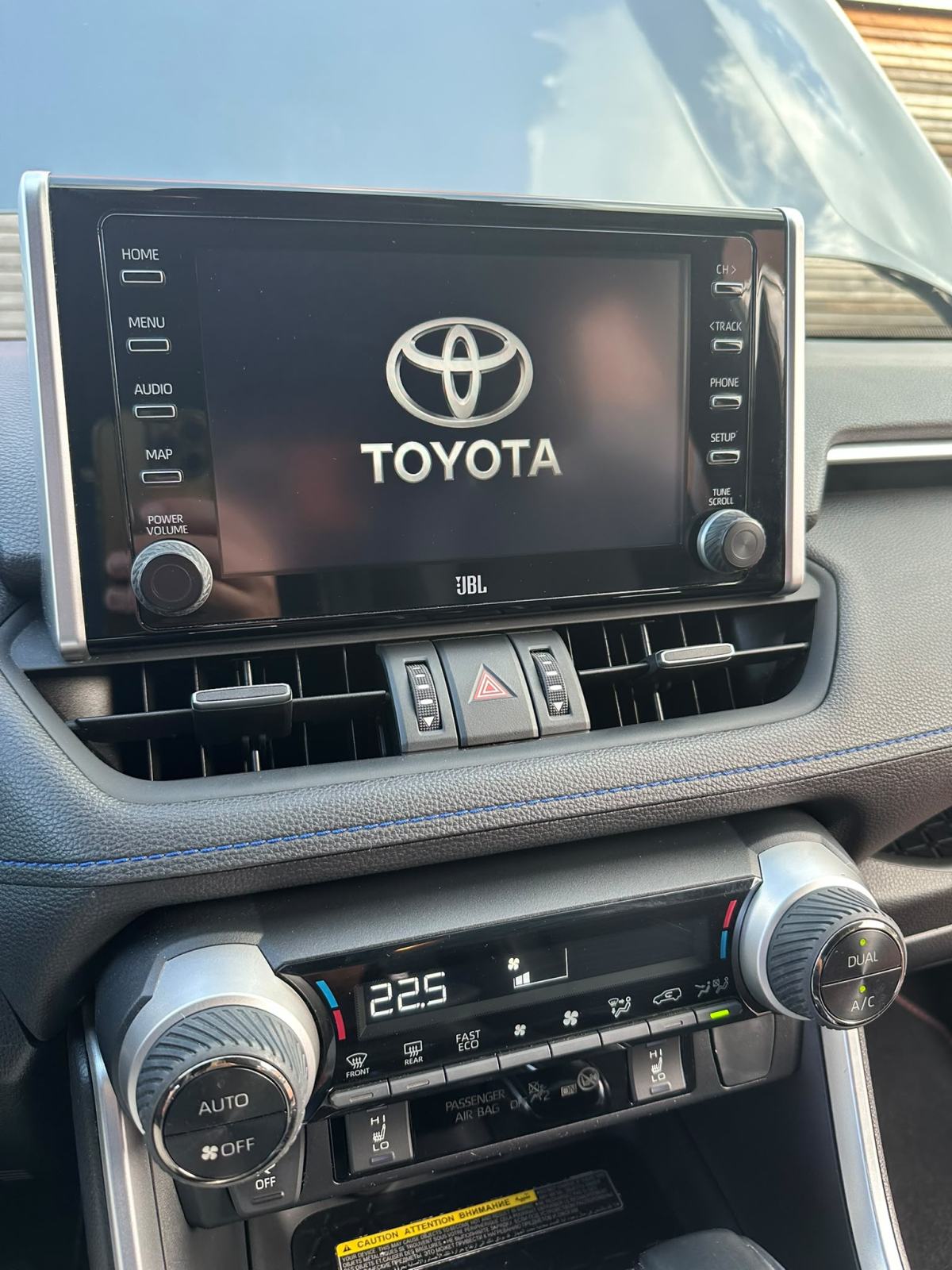 Toyota RAV4 2.5 Hybrid AWD-i Lounge | 222 KS | 4x4 | koža | JBL, fotografija 6