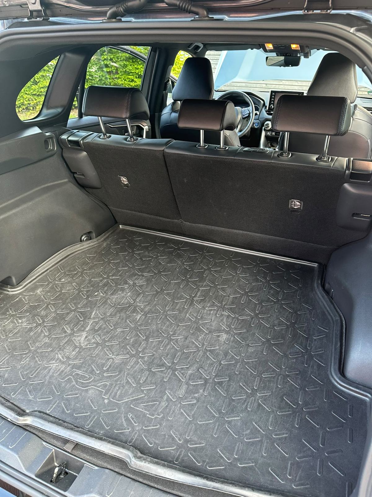 Toyota RAV4 2.5 Hybrid AWD-i Lounge | 222 KS | 4x4 | koža | JBL, fotografija 16