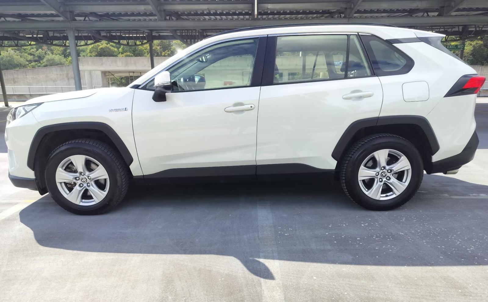 Toyota RAV4 2,5 HYBRID - LED, NAVI, KAMERA, fotografija 4