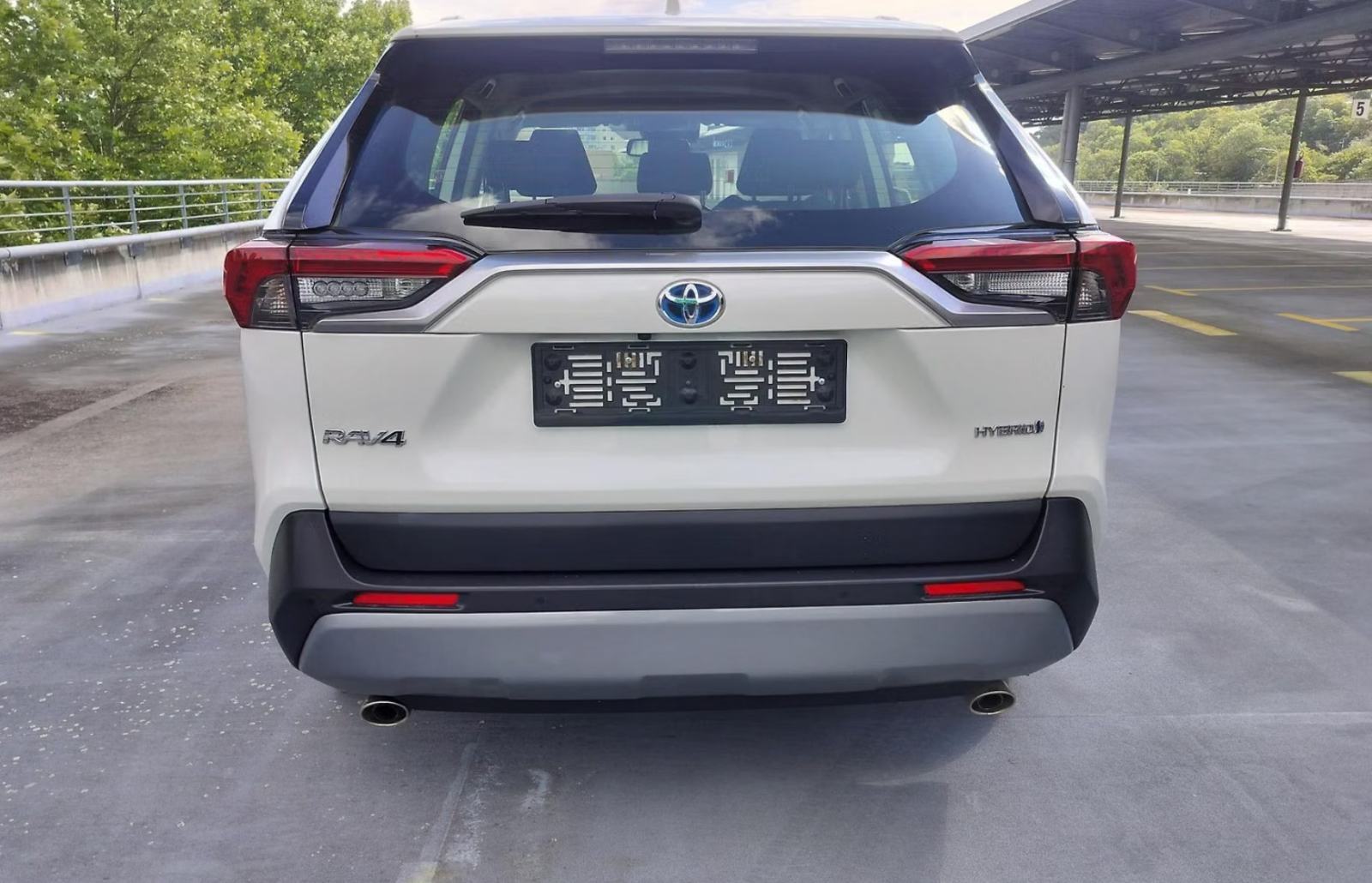 Toyota RAV4 2,5 HYBRID - LED, NAVI, KAMERA, fotografija 6