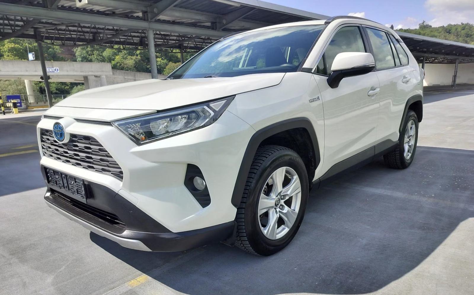 Toyota RAV4 2,5 HYBRID - LED, NAVI, KAMERA, fotografija 3