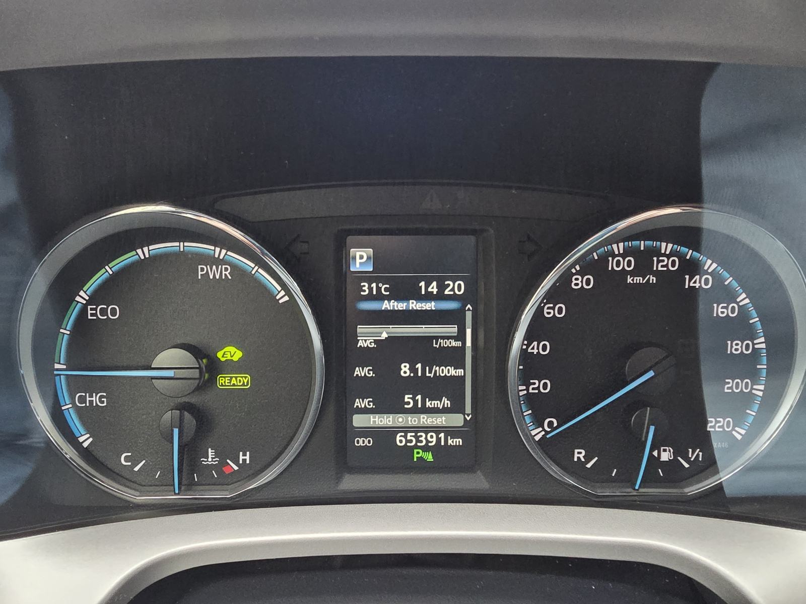 Toyota RAV4 2,5 Hybrid, fotografija 11
