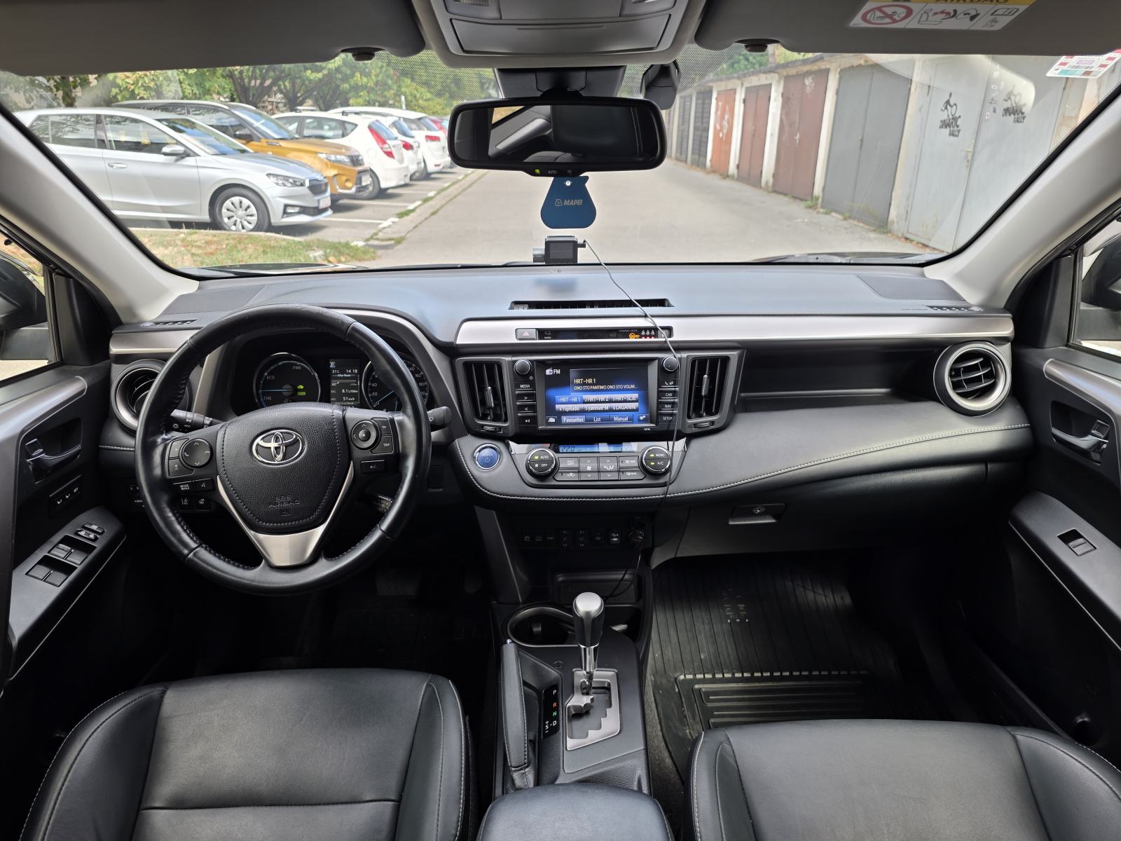 Toyota RAV4 2,5 Hybrid, fotografija 10