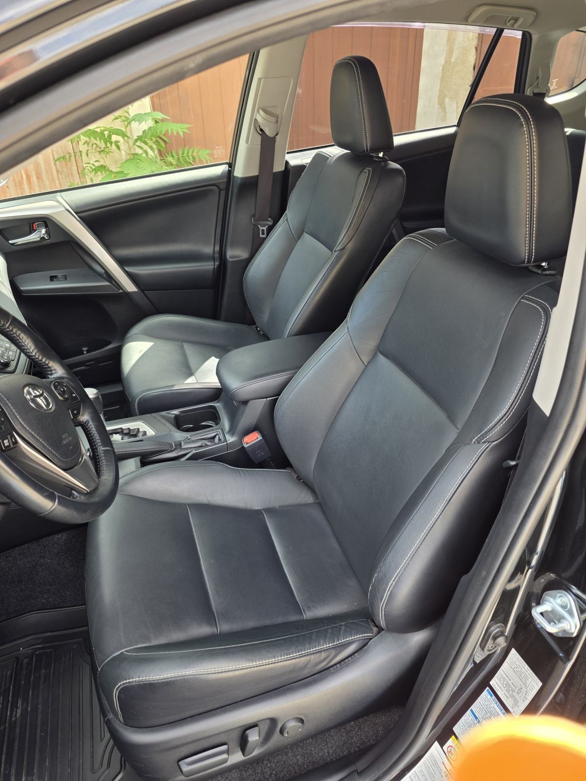 Toyota RAV4 2,5 Hybrid, fotografija 12
