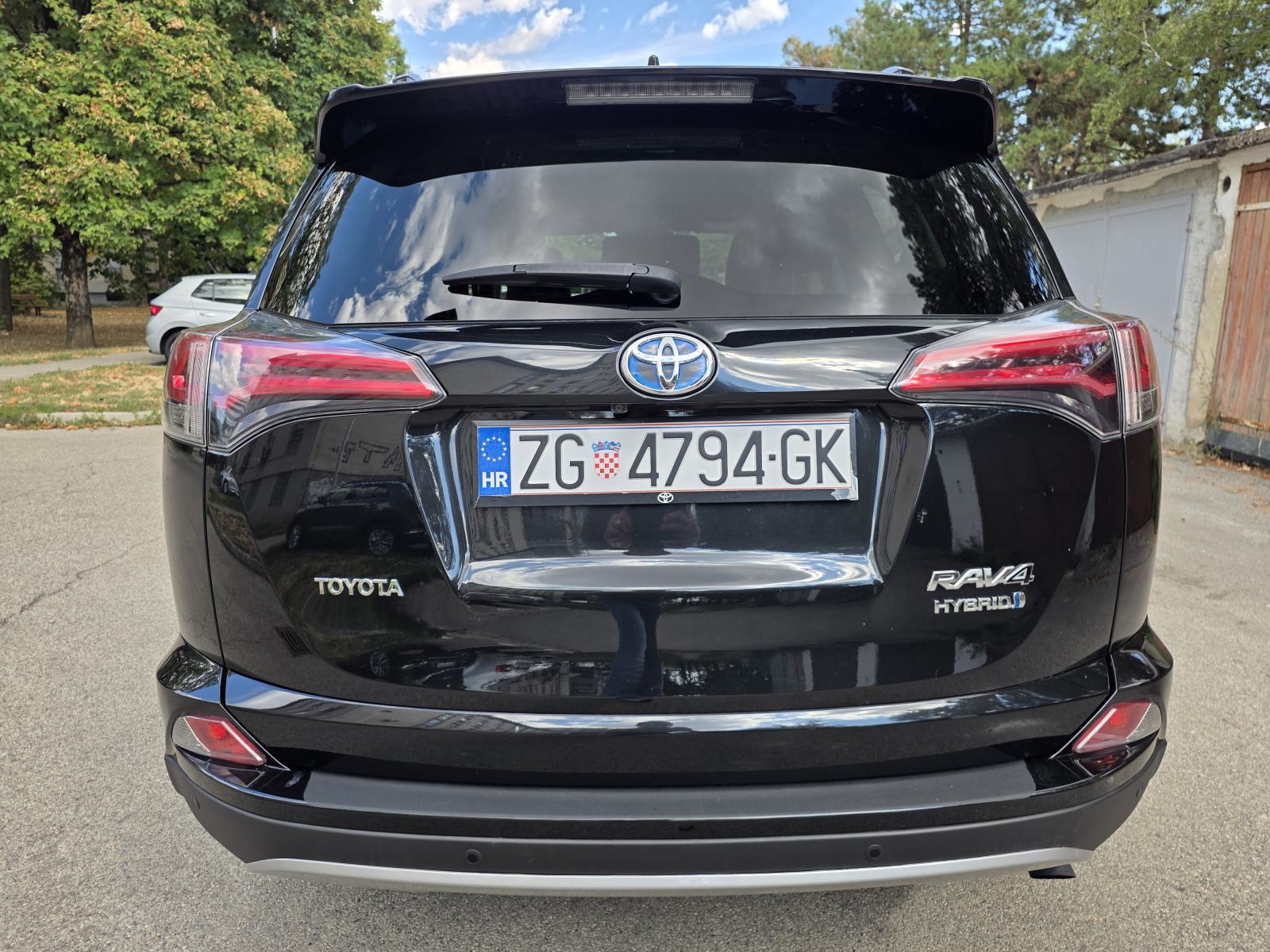 Toyota RAV4 2,5 Hybrid, fotografija 4