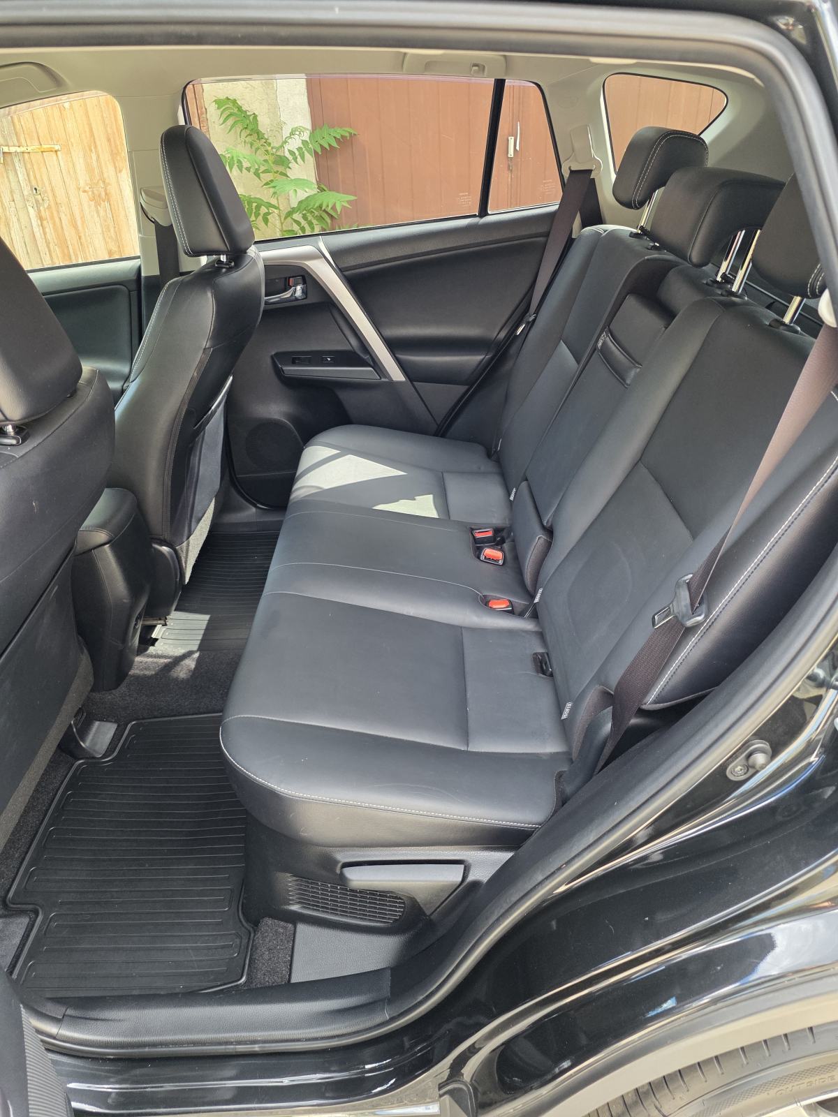Toyota RAV4 2,5 Hybrid, fotografija 13