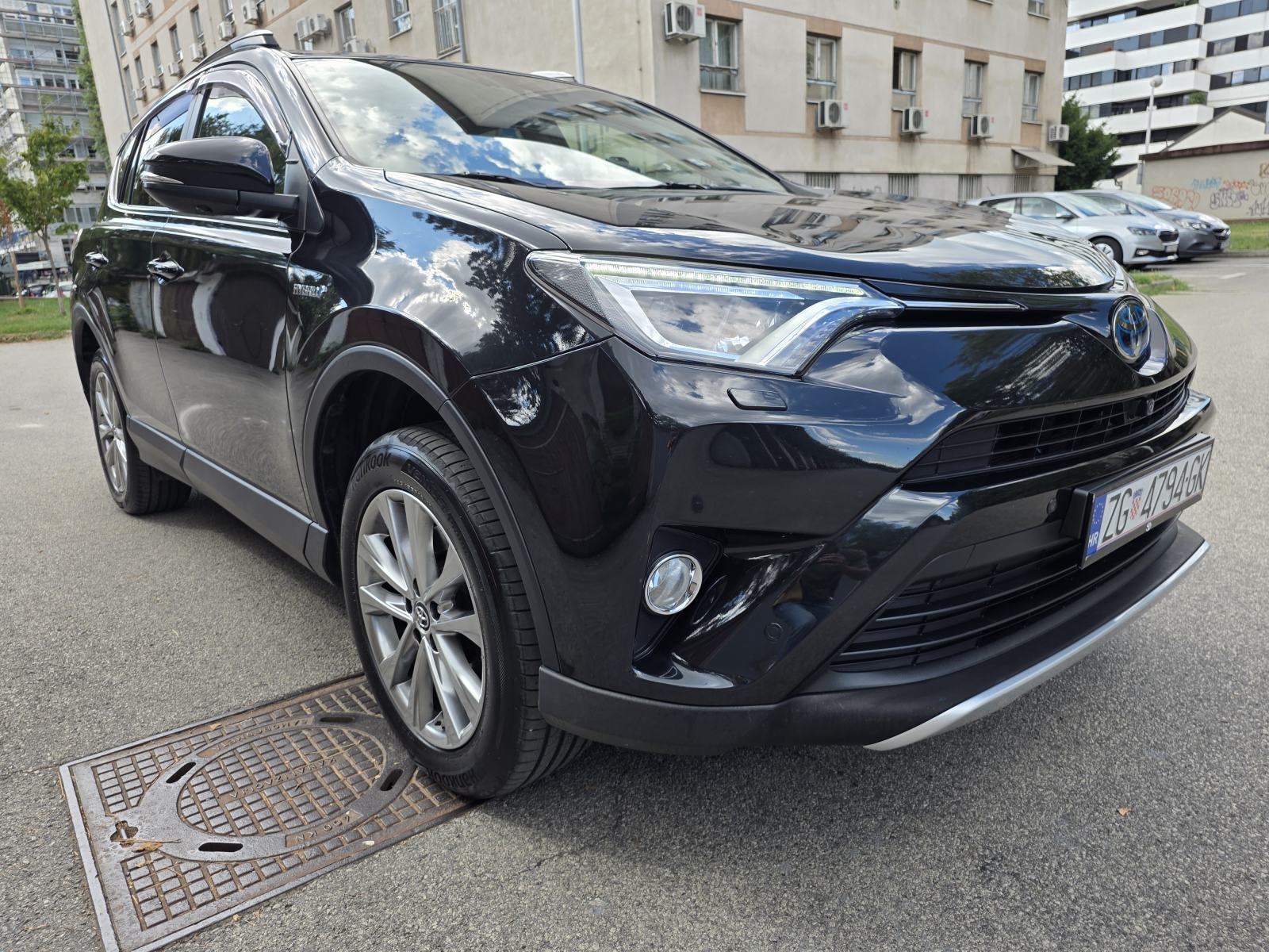Toyota RAV4 2,5 Hybrid, fotografija 7