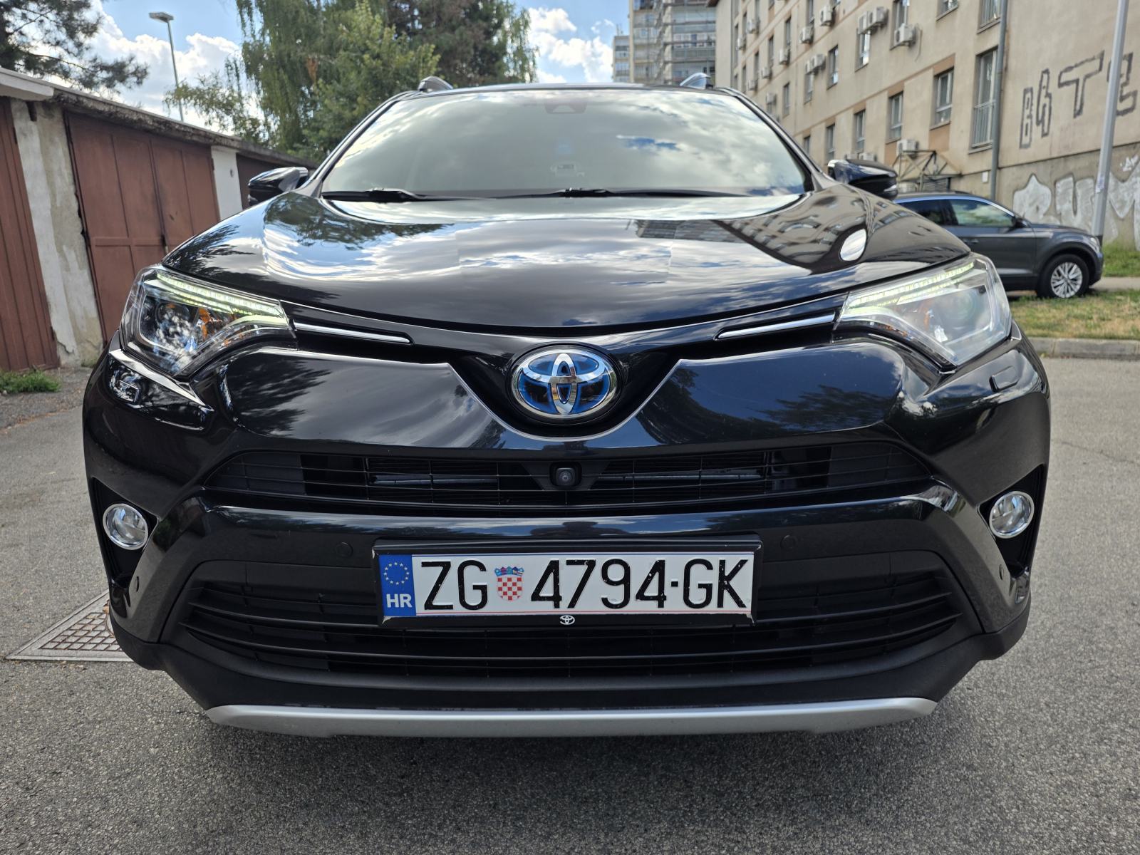 Toyota RAV4 2,5 Hybrid, fotografija 8