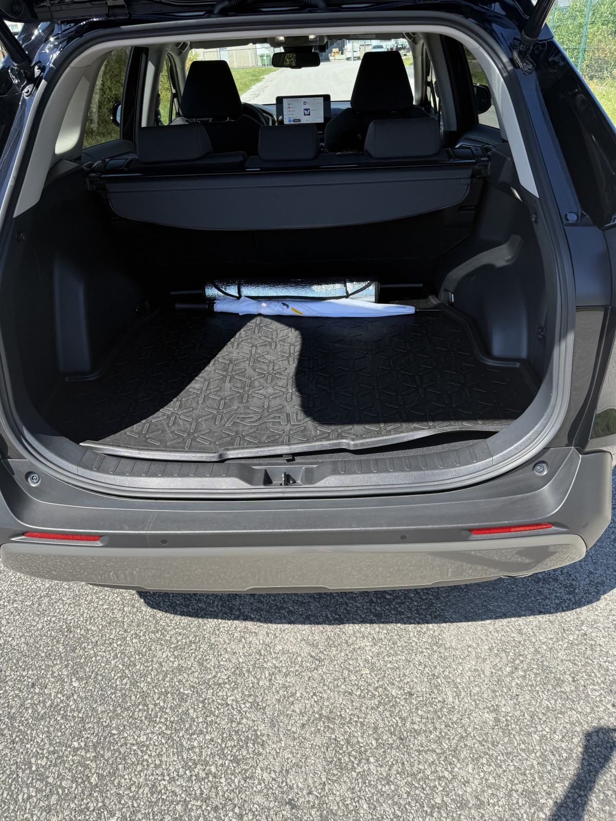 Toyota RAV4 2.5 Hybrid Style Tech,1. vlasnik, Toyota jamstvo, fotografija 5