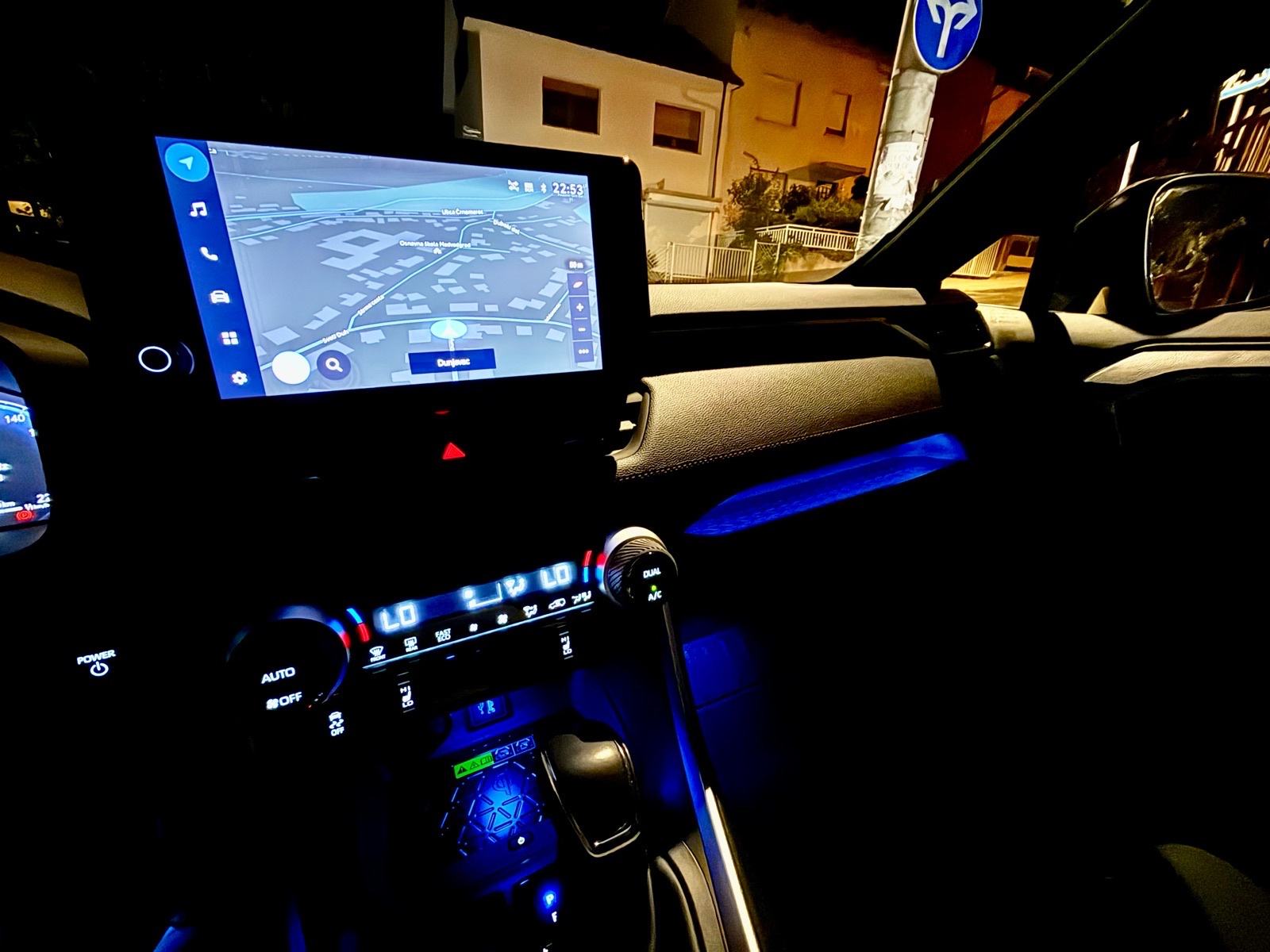 Toyota RAV4 2.5, Plug In Hybrid, 306KS 4x4, fotografija 10